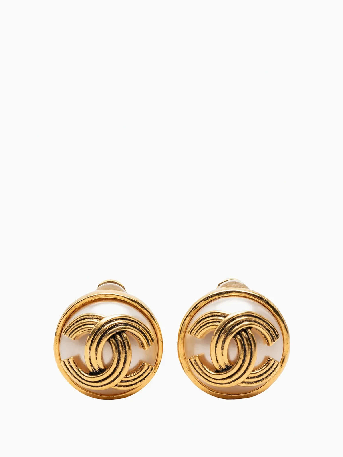 1994 Gold Plated CC Faux Pearl Round Clip on Earrings costume earrings