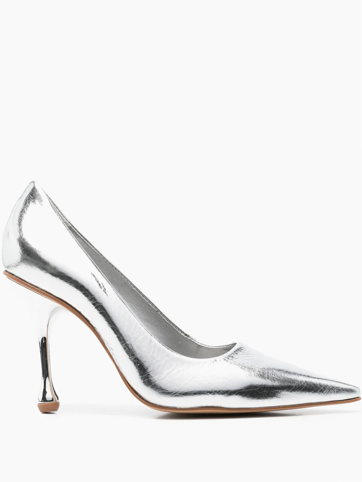 Pumps im Metallic-Look