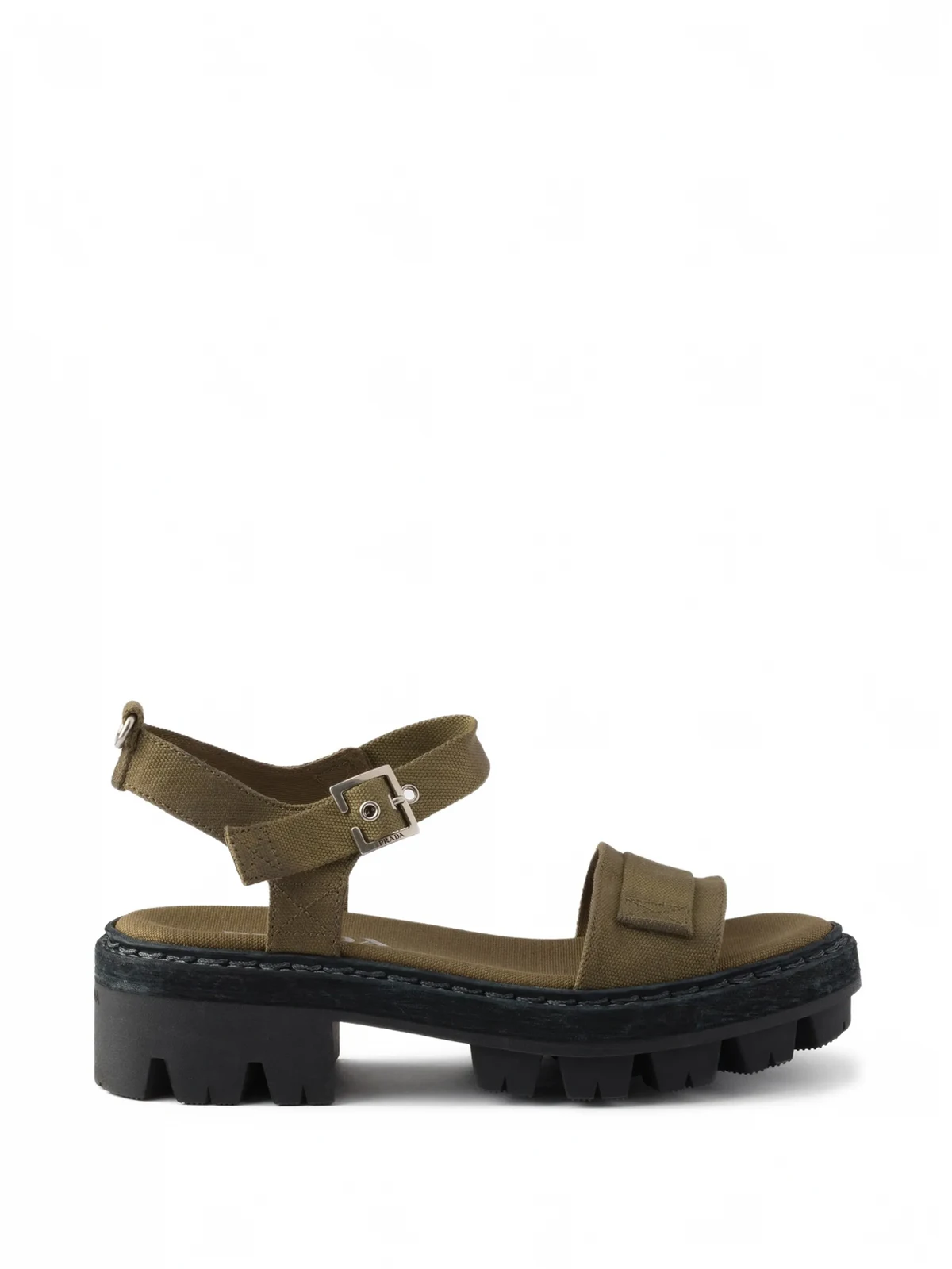 Sandalen mit Riemen