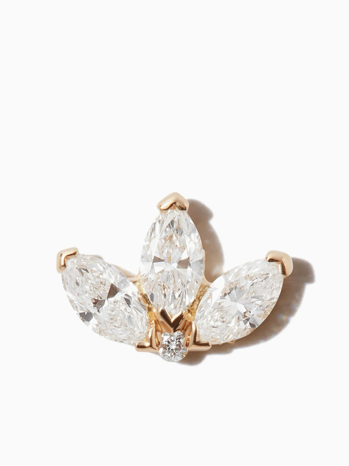 18kt yellow gold Engraved Lotus earring