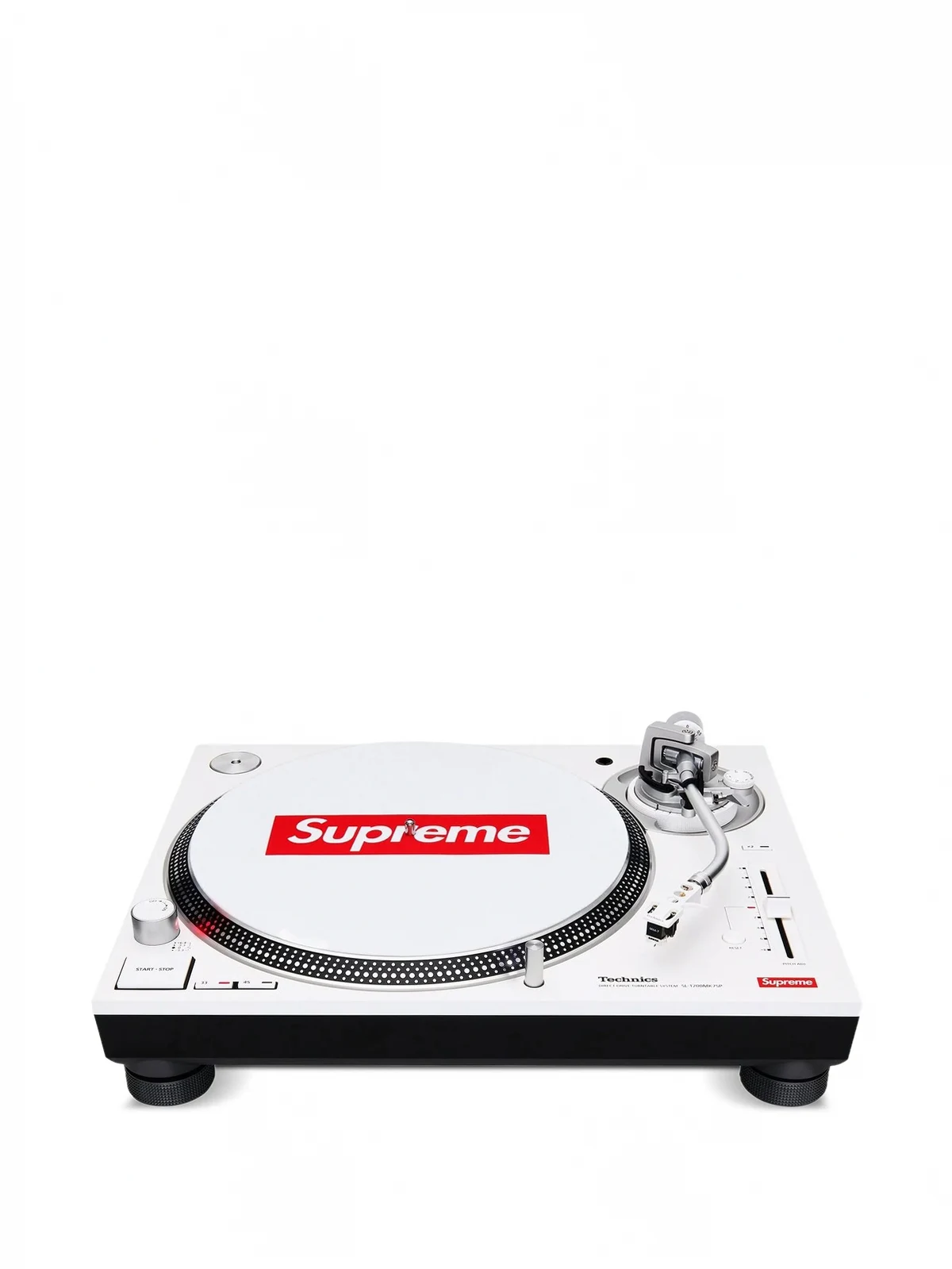 x Technics SL-1200 MK7 turntable
