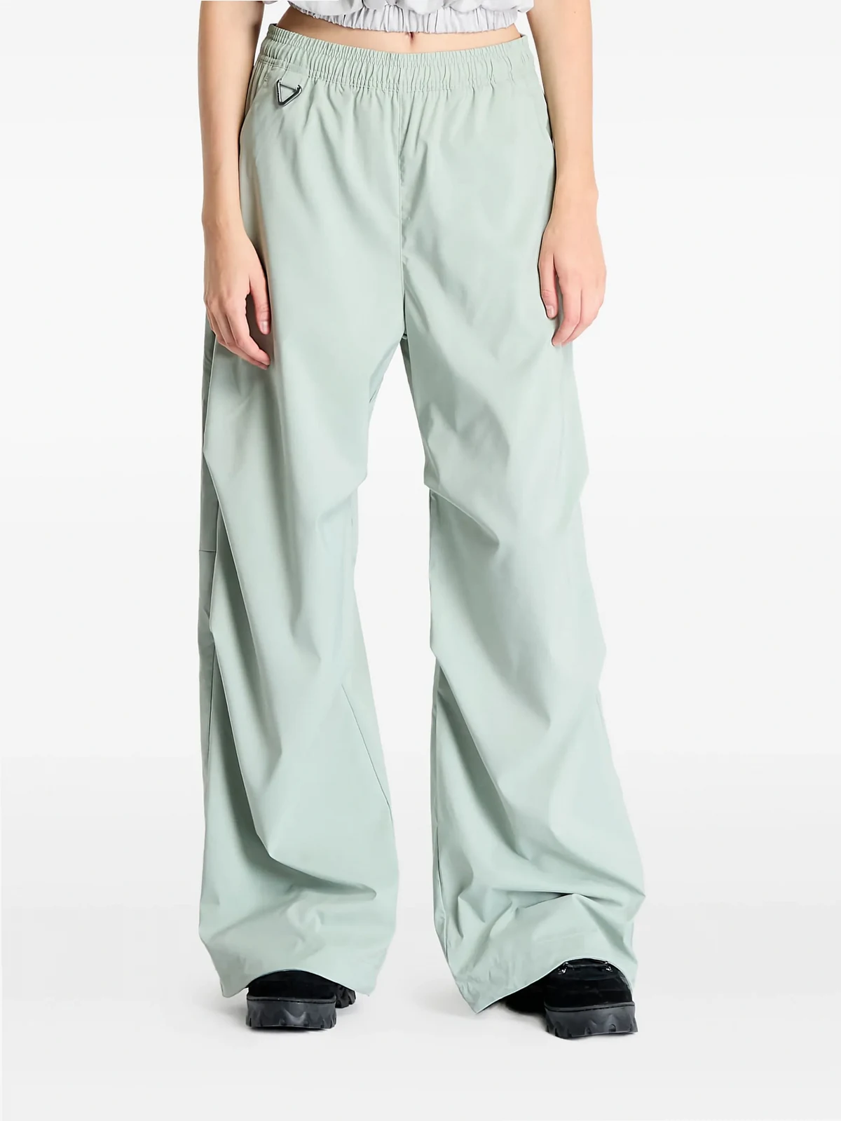 elastic-waist wide-leg trousers