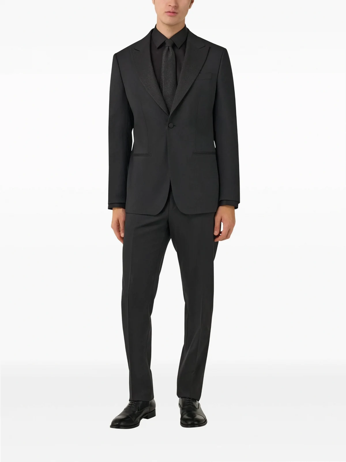 peaked-lapels dinner suit
