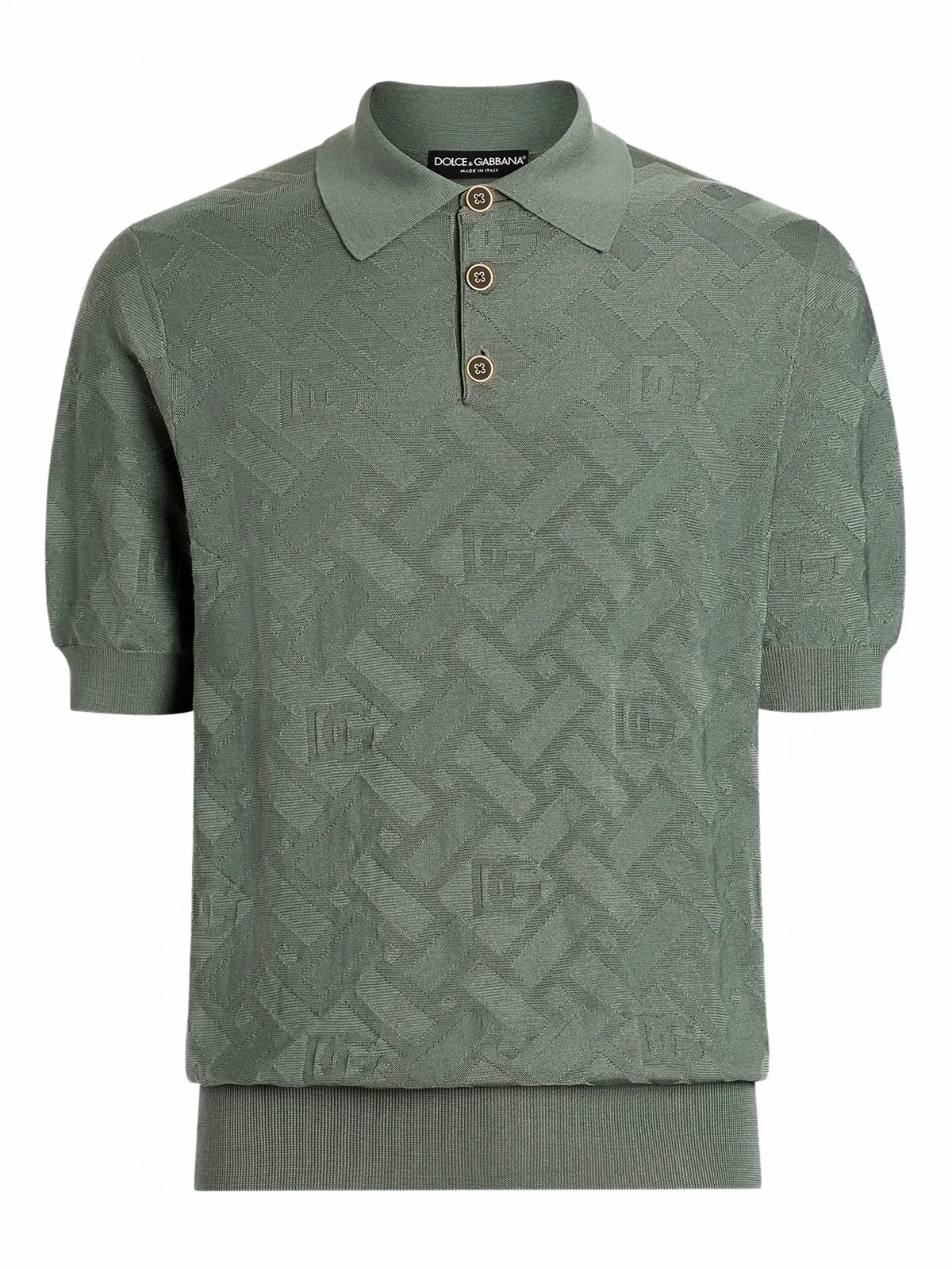 button-fastening polo shirt