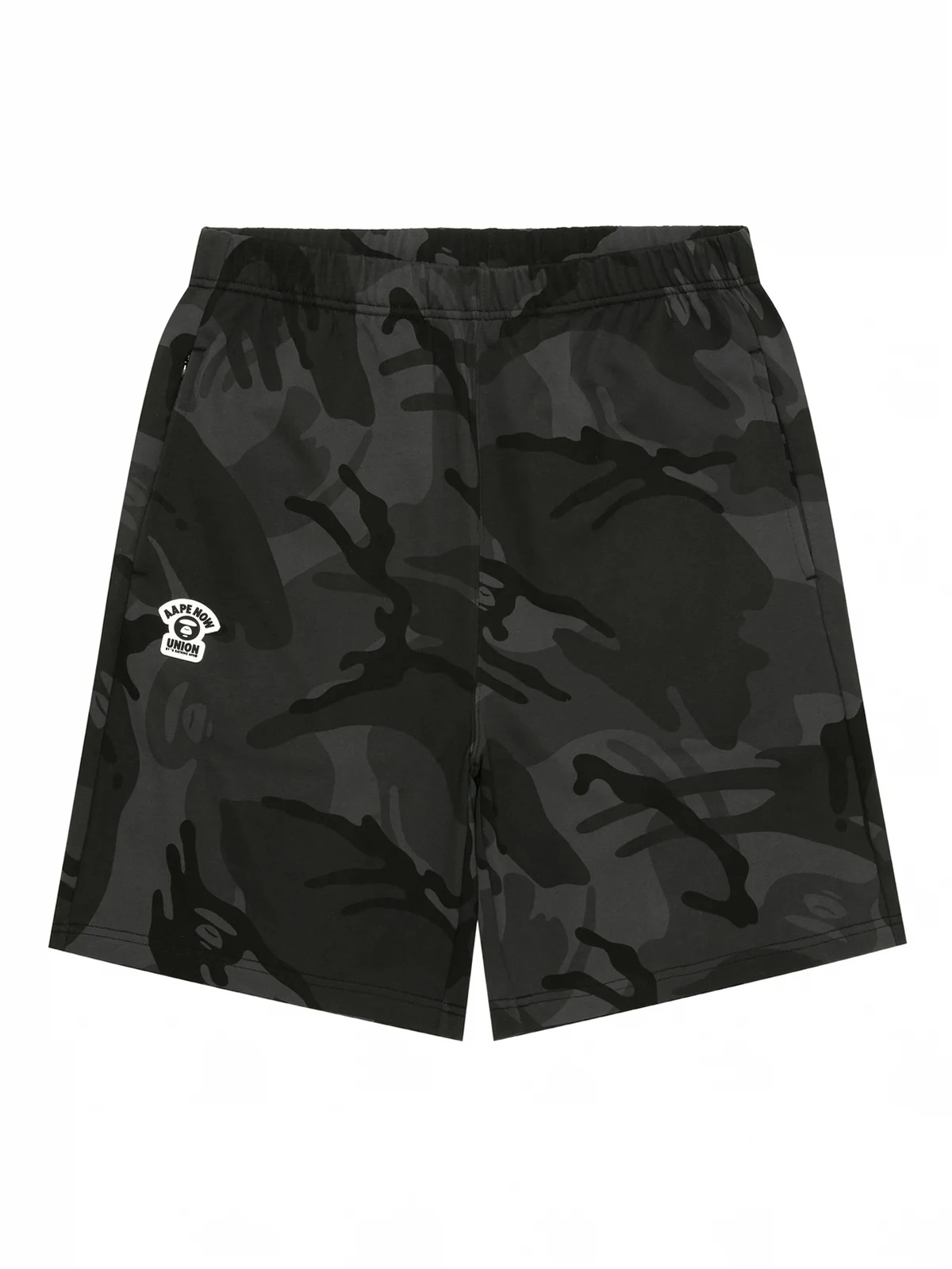 camouflage-pattern shorts