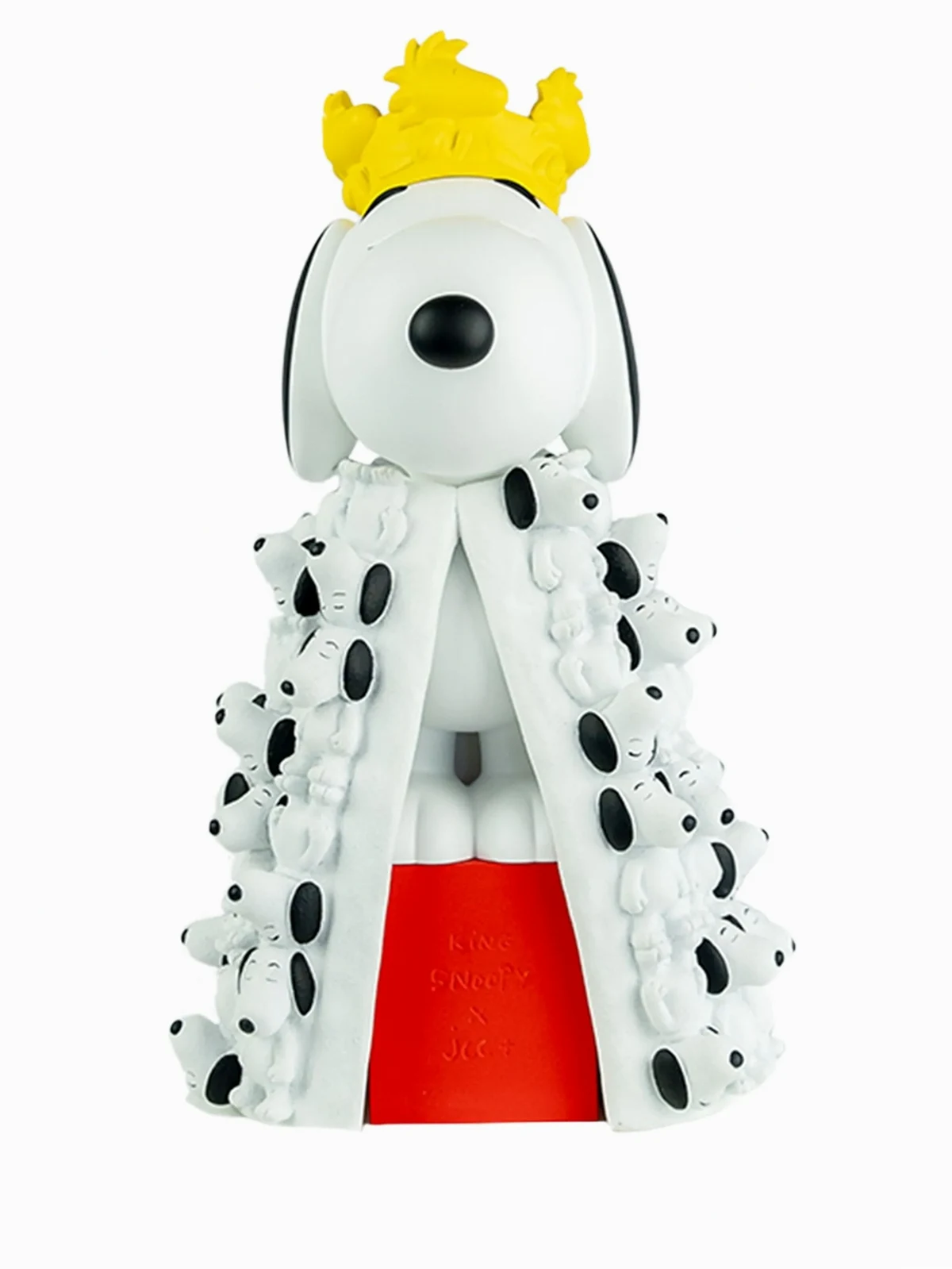 King Snoopy sculpture