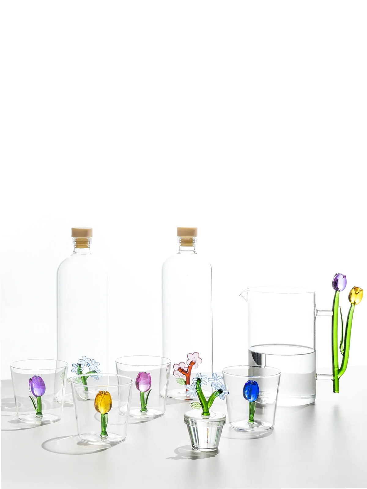 Trinkglas mit Tulpendetail (4er-Set)