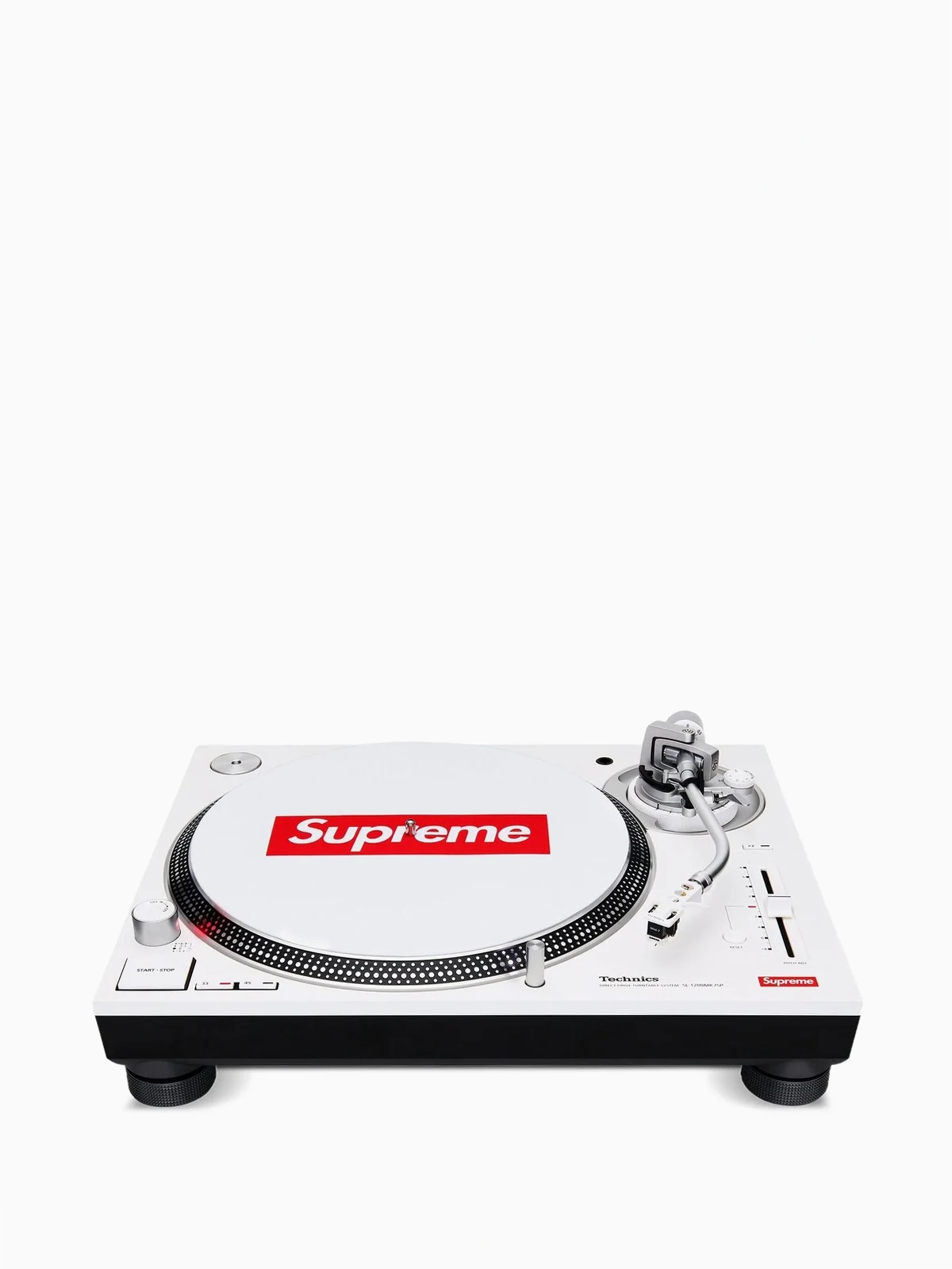 x Technics SL-1200 MK7 turntable