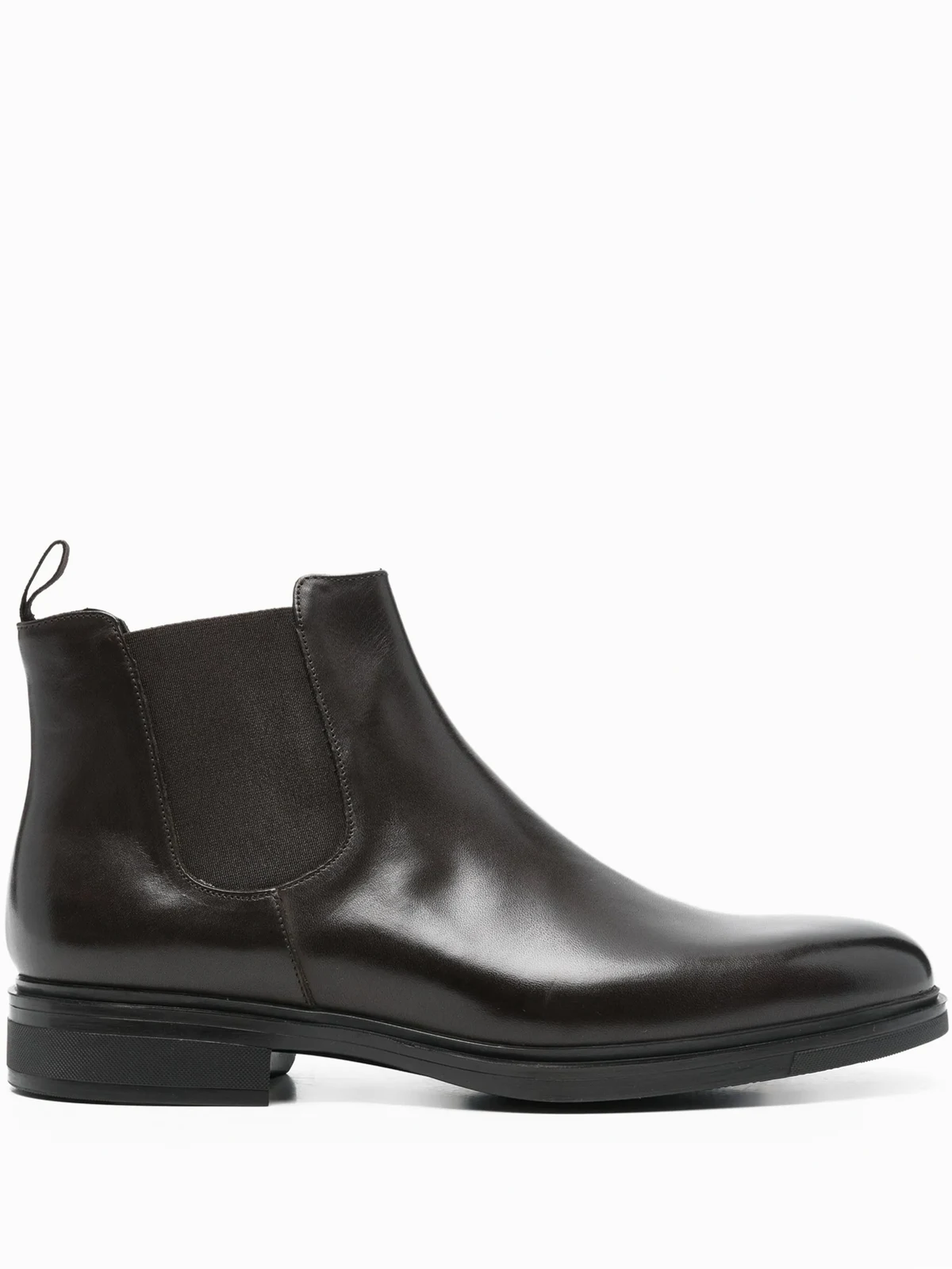 pull-tab Chelsea boots
