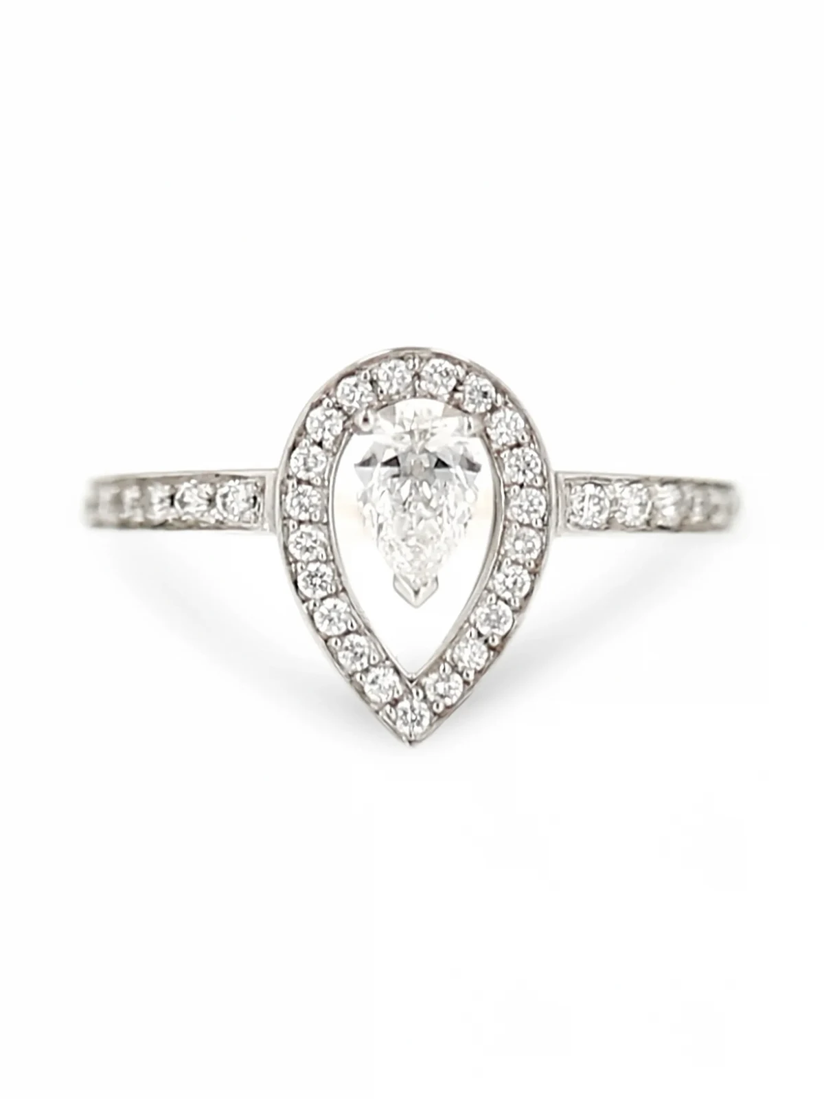 2020's Lovelight diamond pear-cut ring