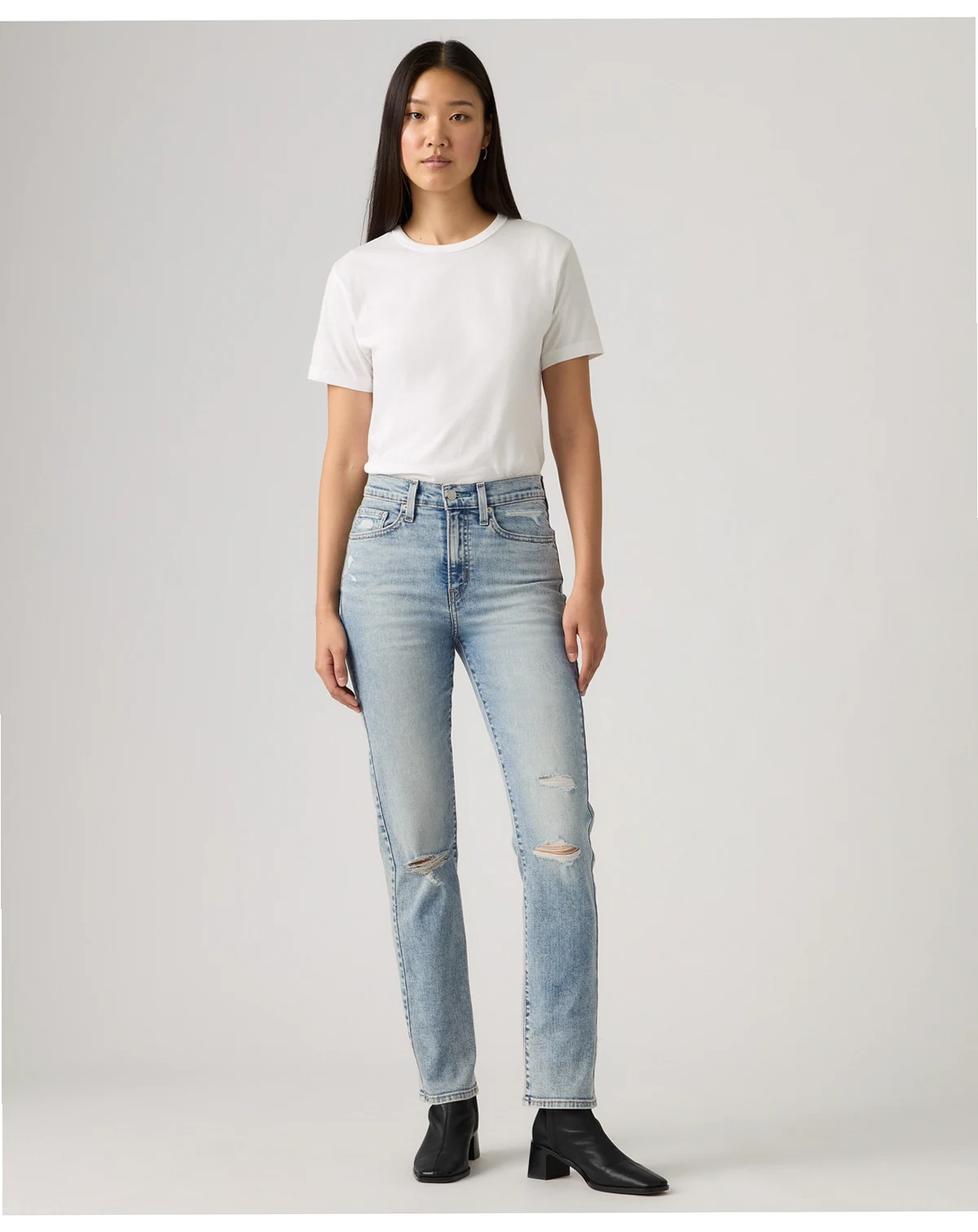 Women's 724 Straight-Leg Jeans