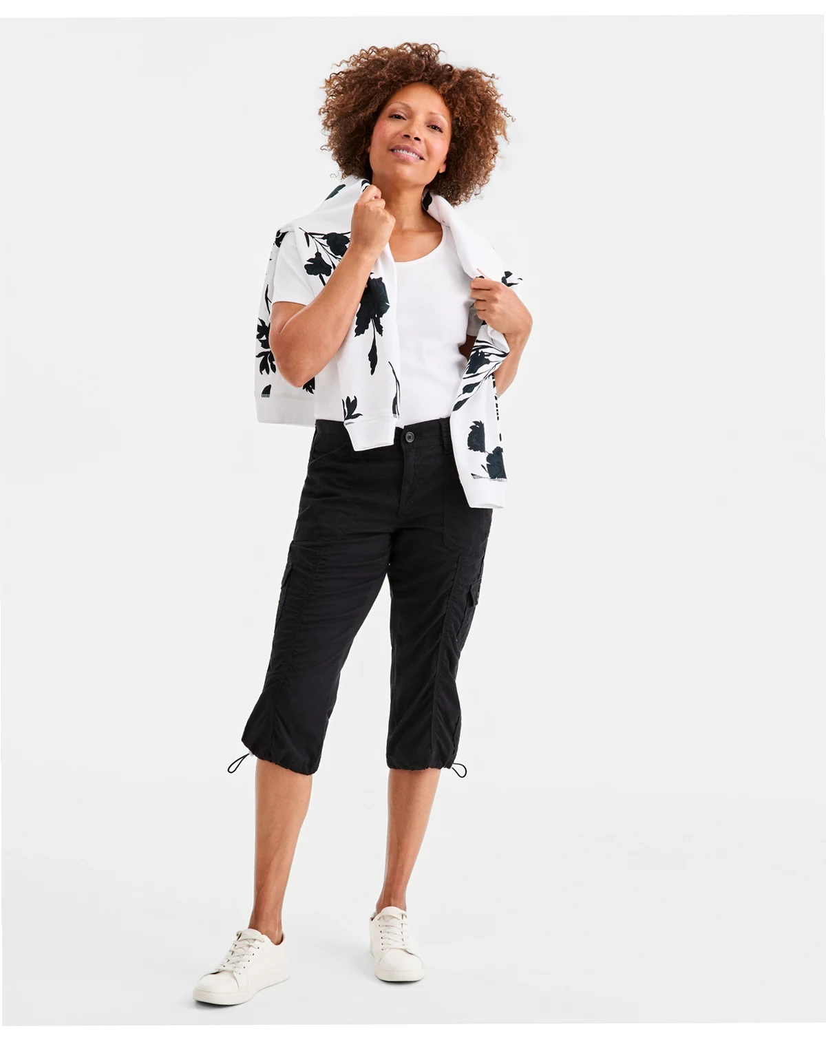 Women's Mid-Rise Cargo Capri Pants, Exclusively at Macy's