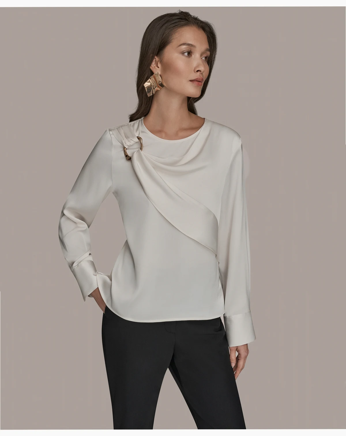 Women's Scoop Neck Long-Sleeve Top