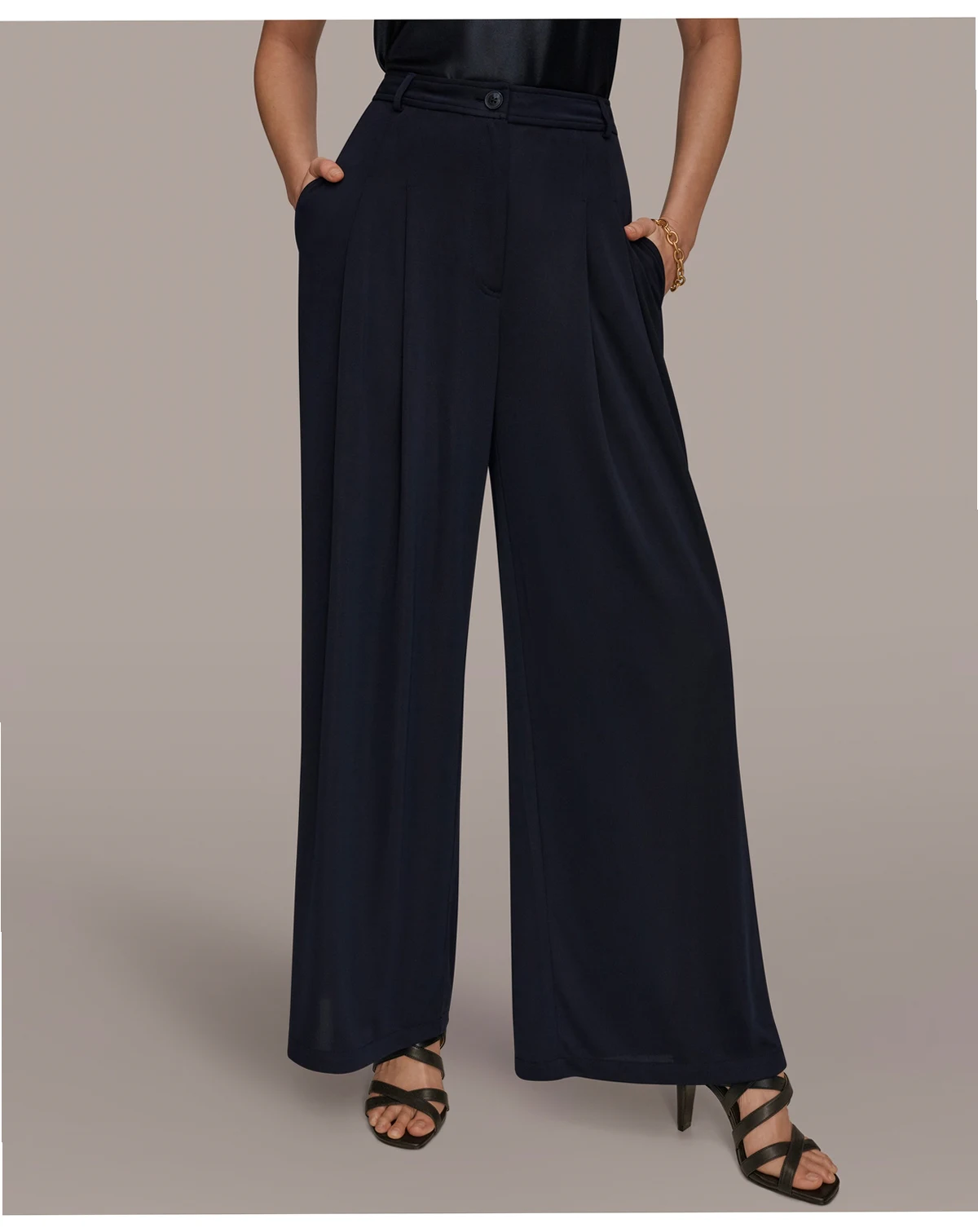 Women's Pleated Zip-Fly Pants