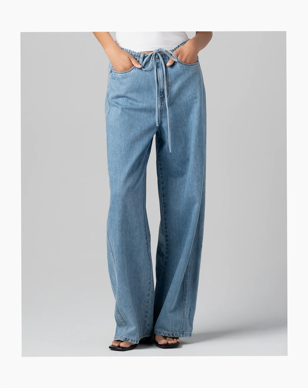 Women's Low-Rise Baggy Fit Jeans