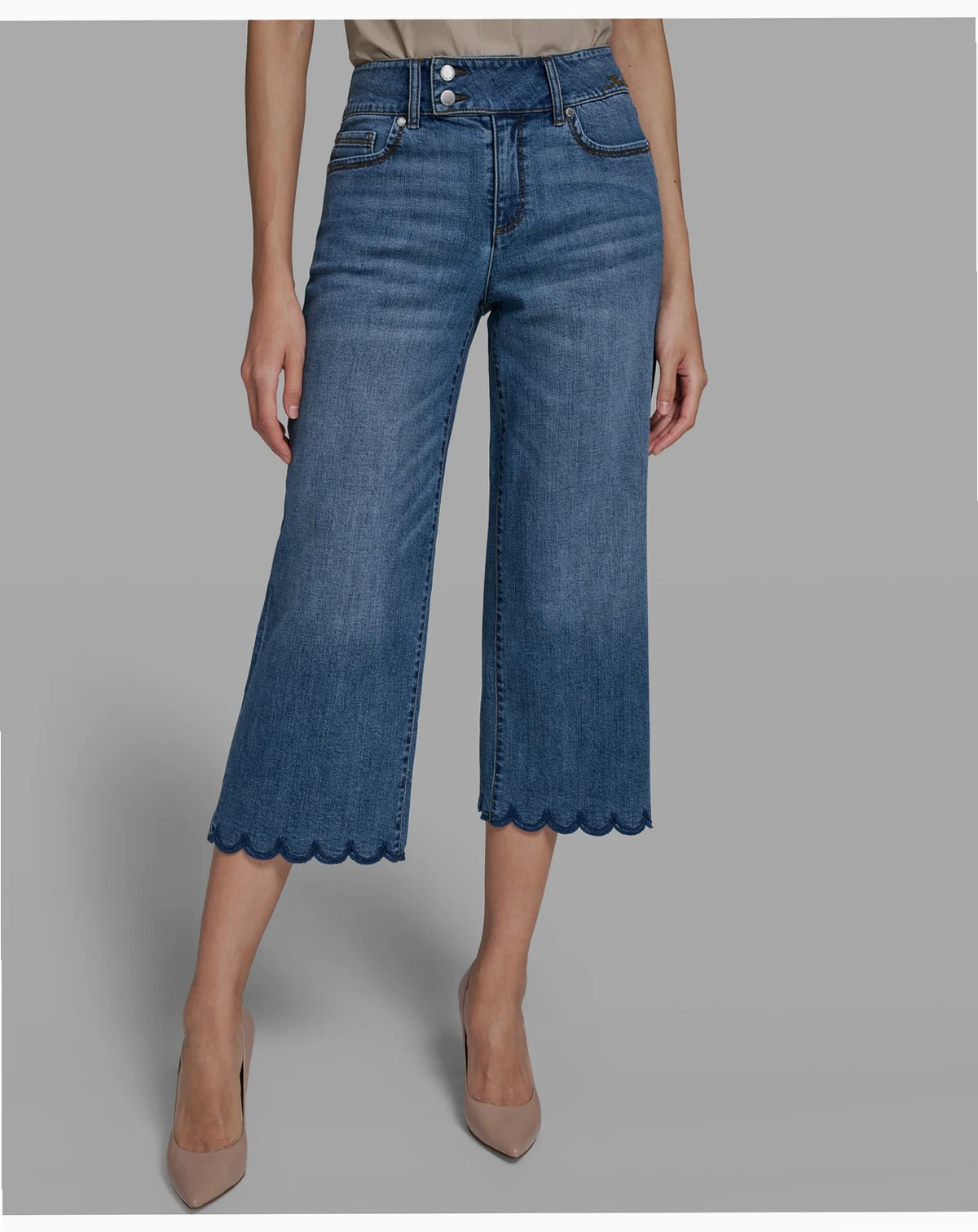 Women's Scallop Cropped Denim Pants