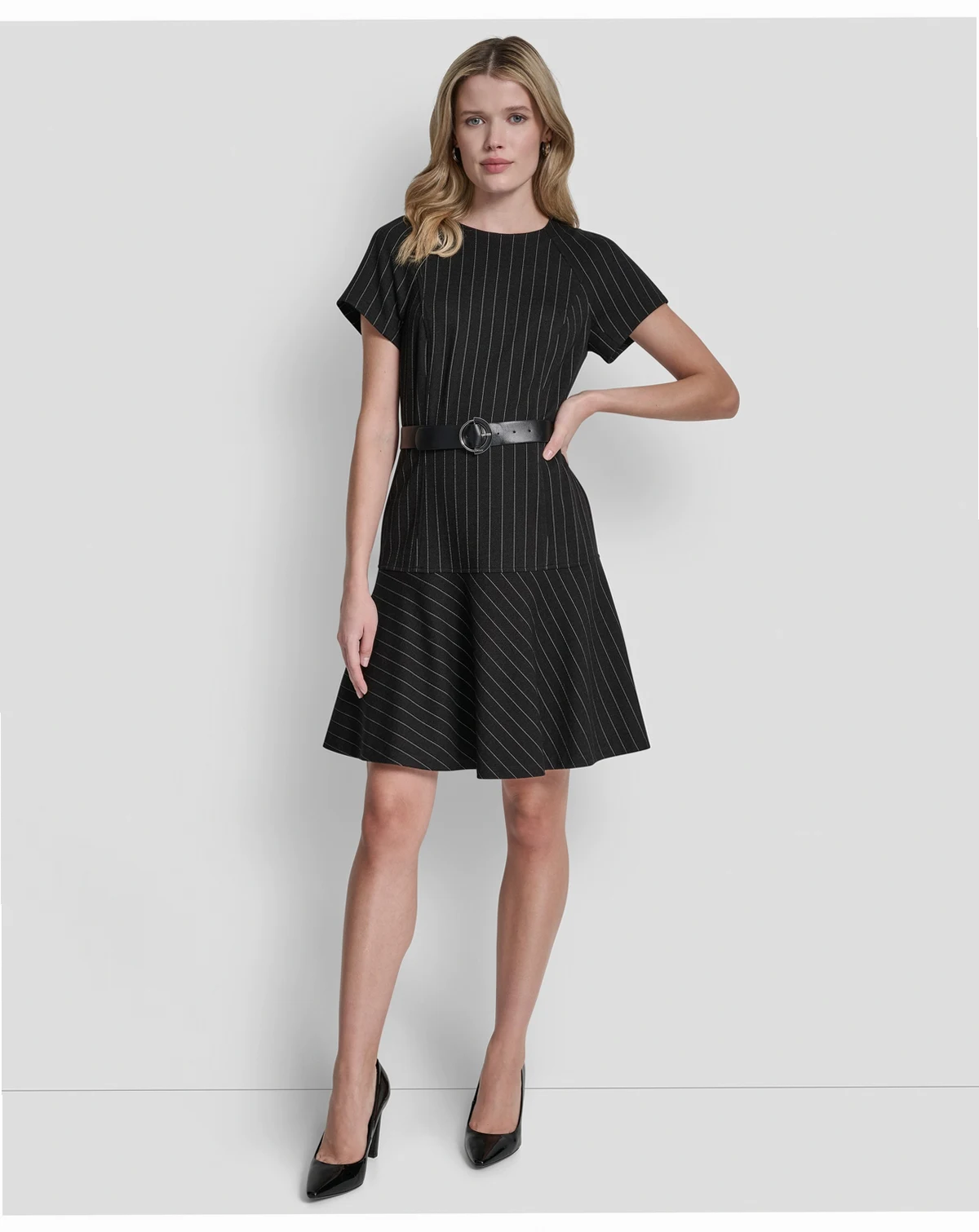 Women's Short Sleeve Jewel Neck Flounce Hem Dress