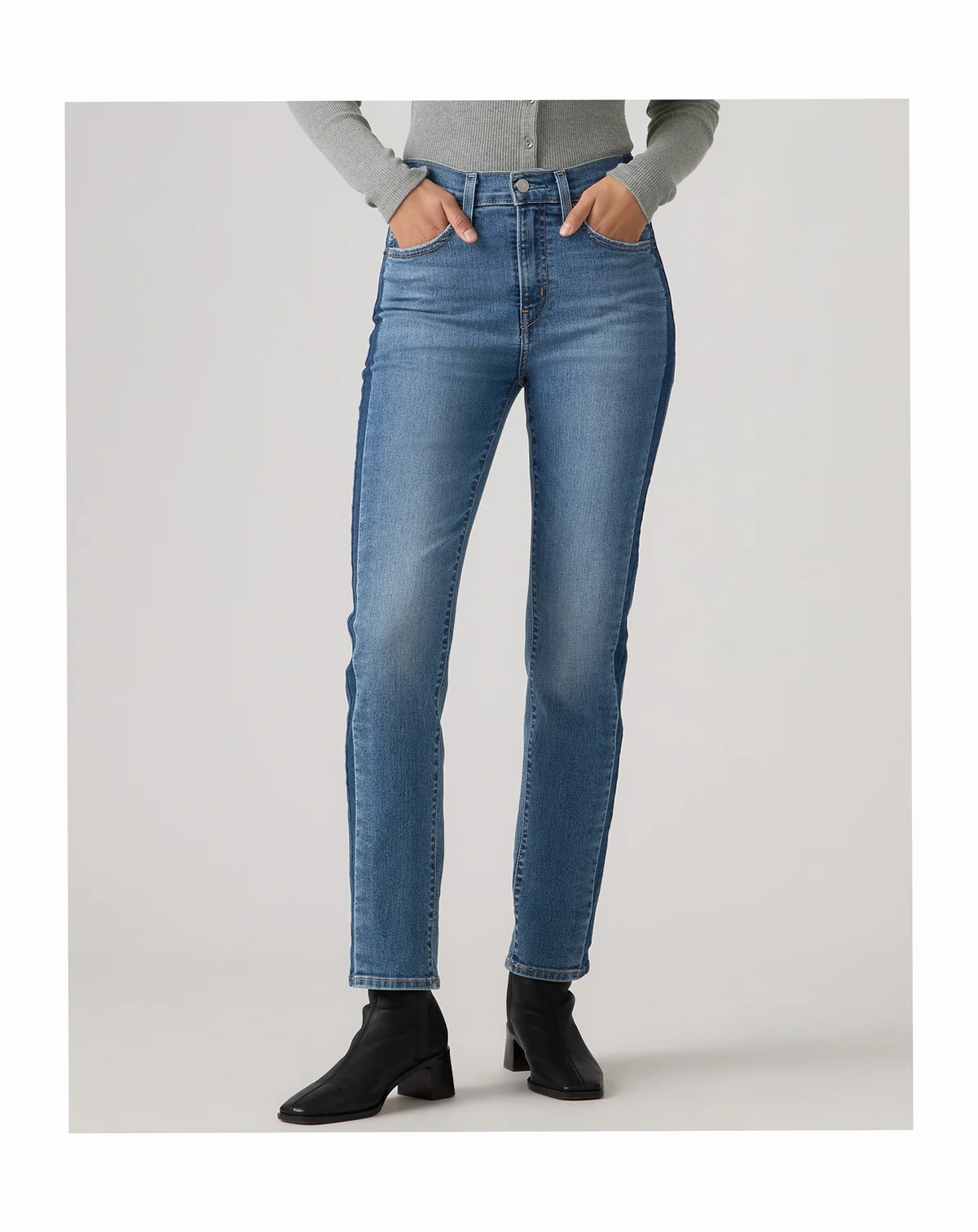 Women's 724 High-Rise Straight Leg Jeans