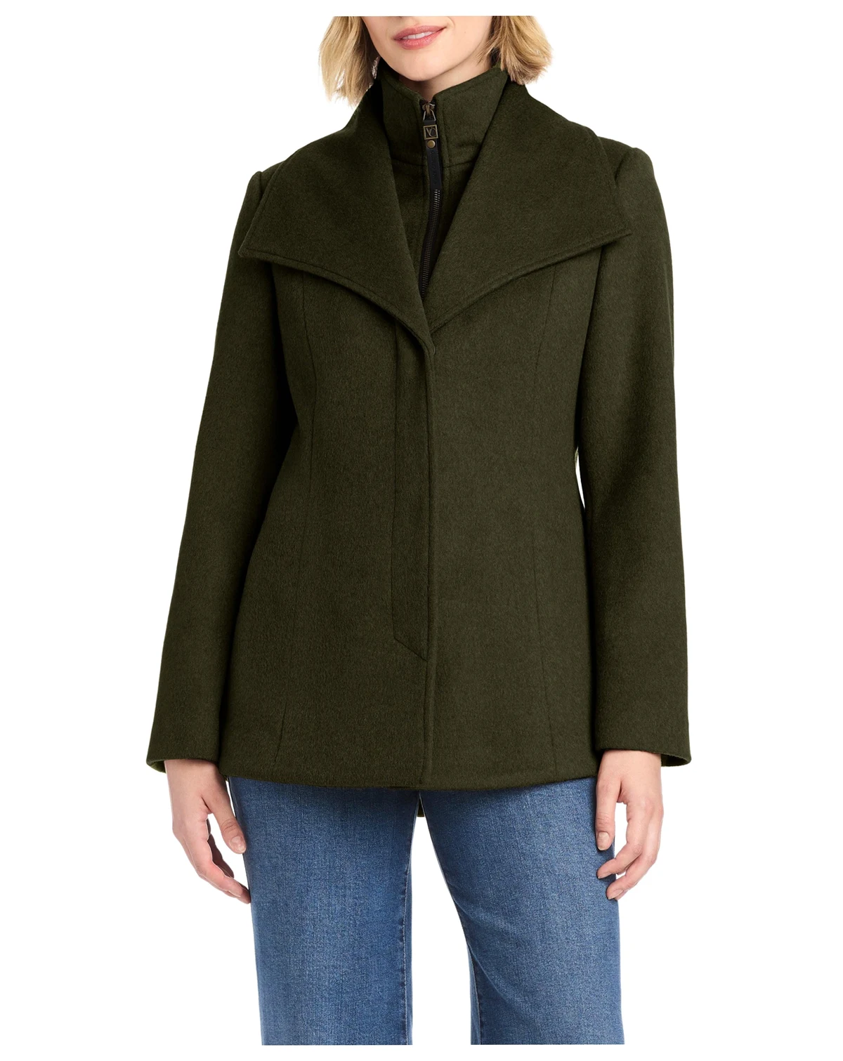 Women's Short Wool Coat With Fixed Bib