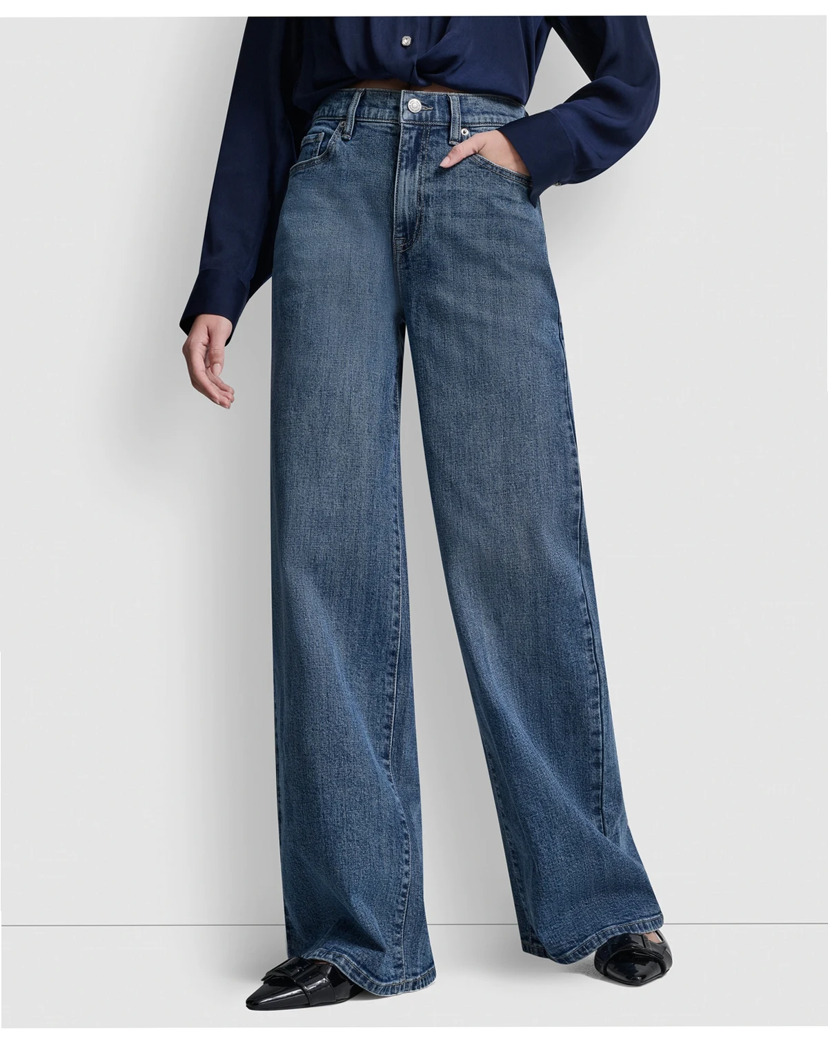 Petite High-Rise Modern Wide Leg Jeans