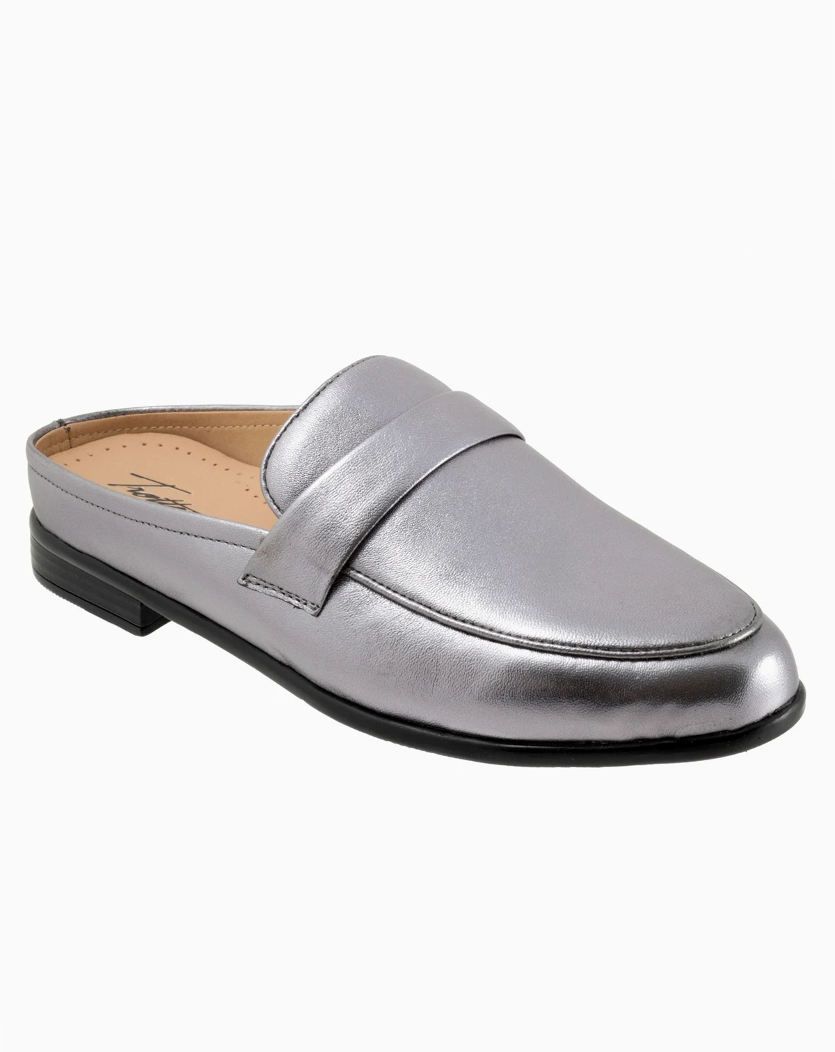 Lola Flat