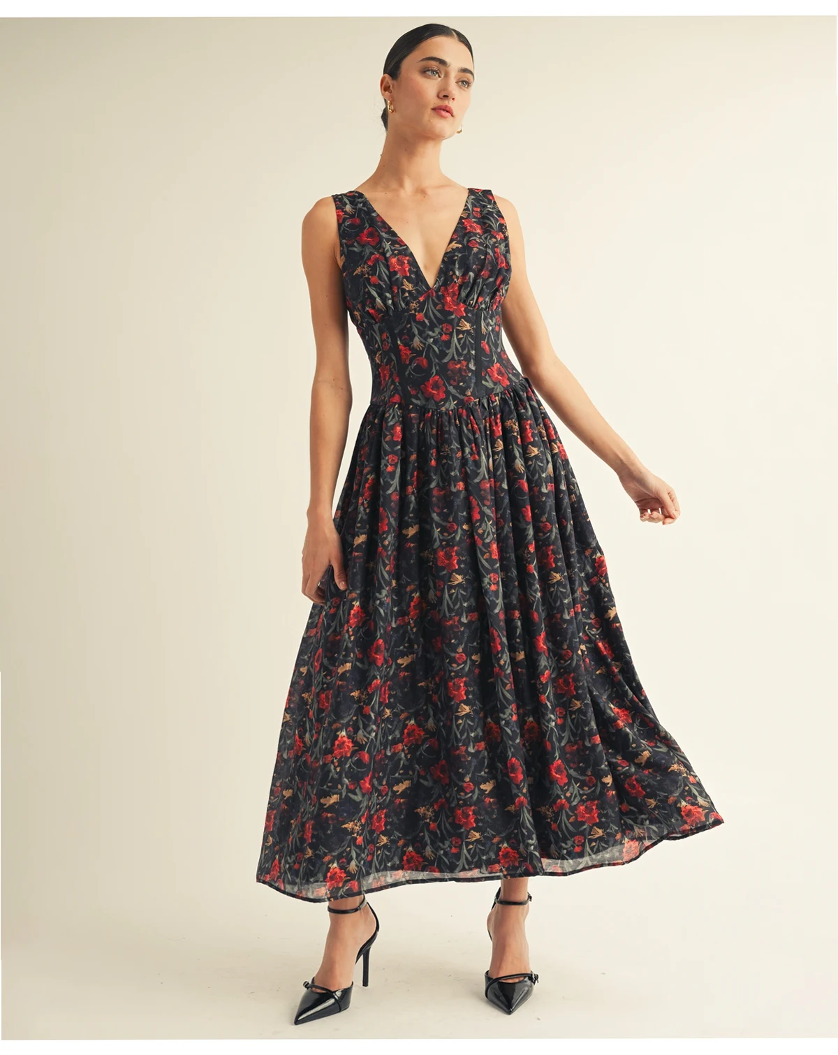 Women’s V-Neck Detailed Floral Printed Maxi Dress