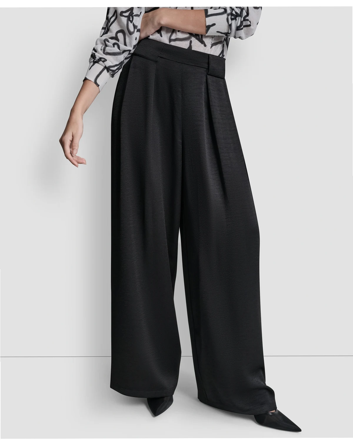 Women's Pleated Wide-Leg Pull-On Pants