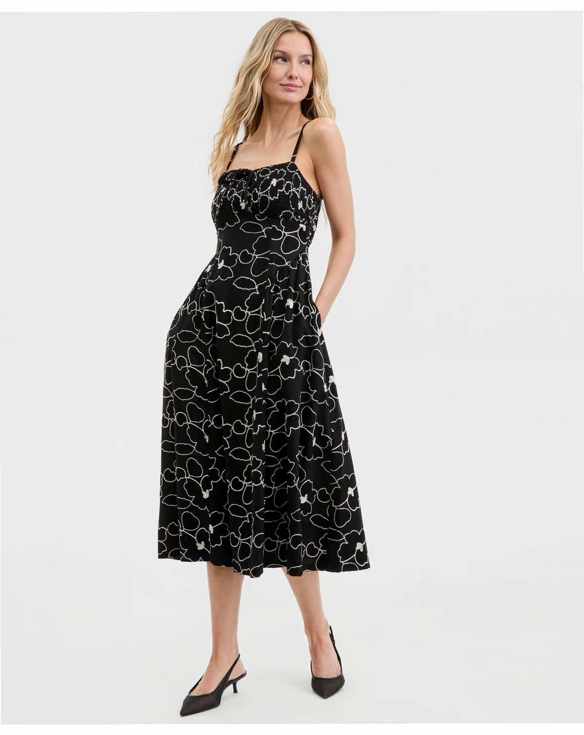 Women's Embroidered Sleeveless Midi Dress