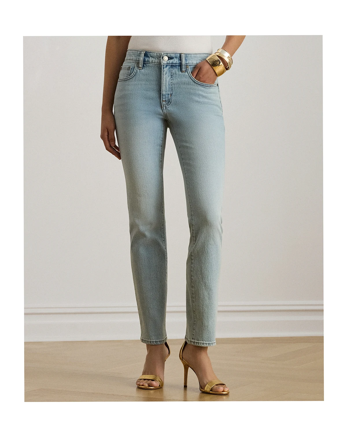 Petite Mid-Rise Straight Ankle Jeans