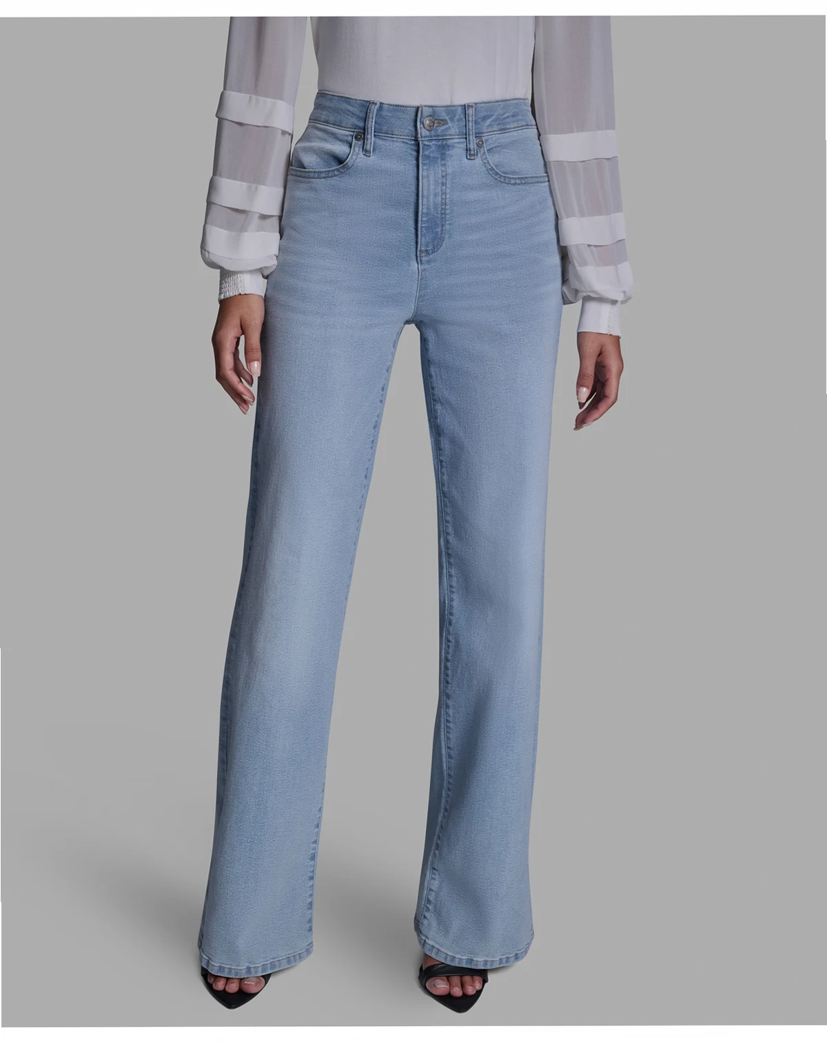 Women's Wide Leg Mid Rise Jeans