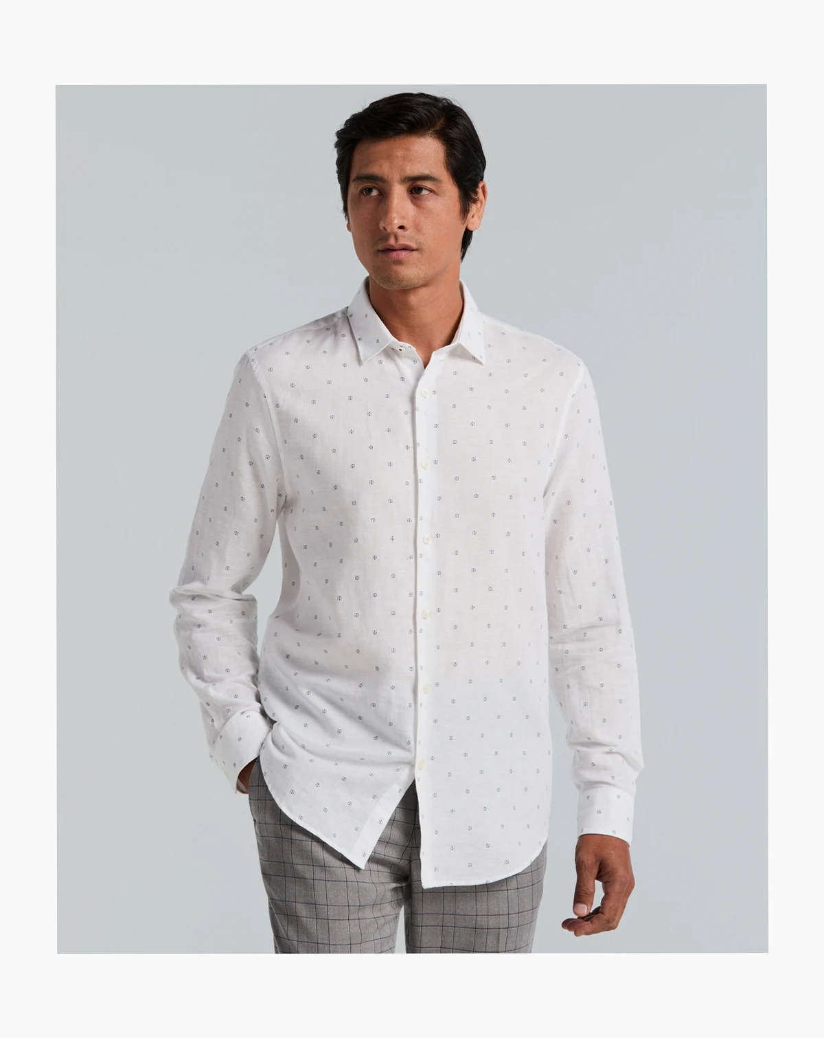 Men's Untuck Geo Dot Print Spread Collar Long-Sleeve Shirt