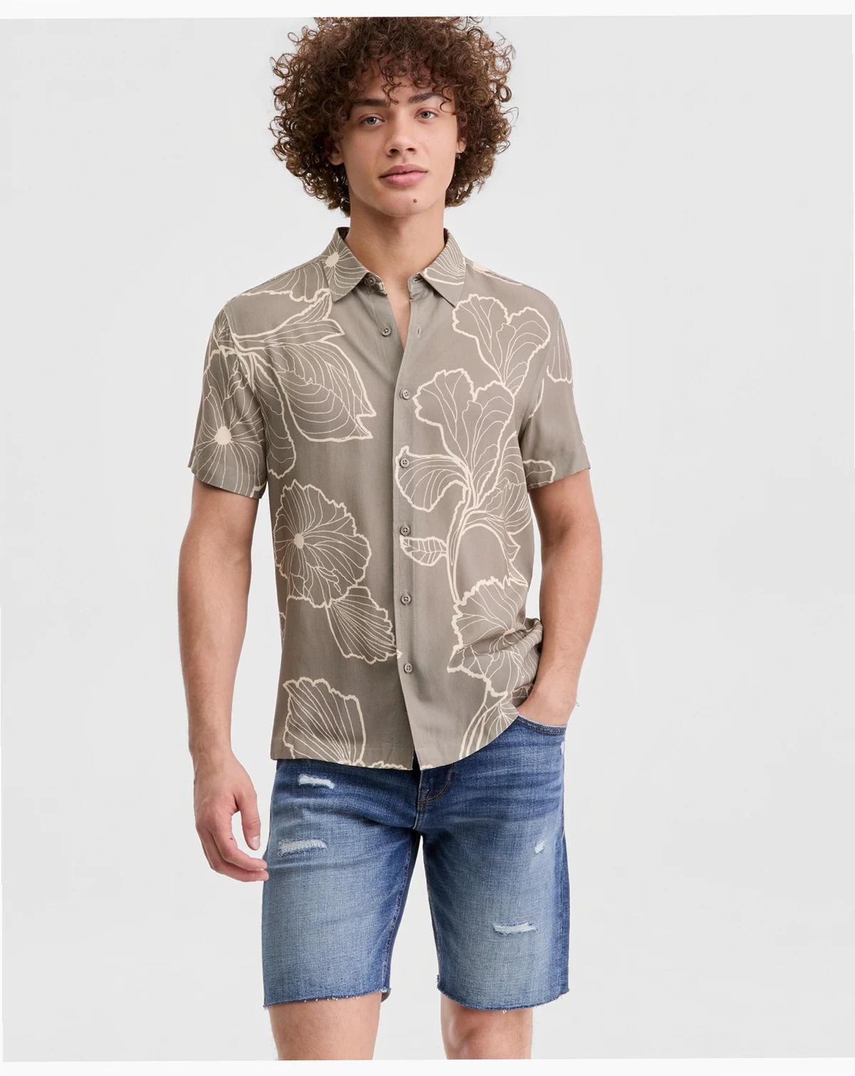 Men's Floral Short-Sleeved Button-Up Shirt