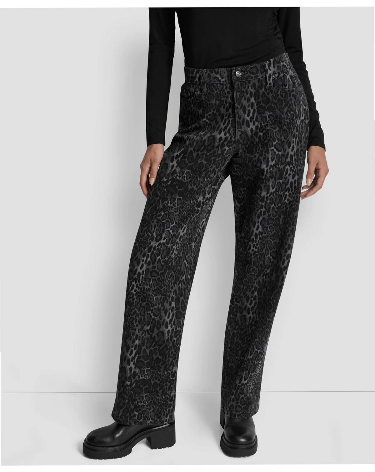 Women's Mid Rise Leopard Print Jeans