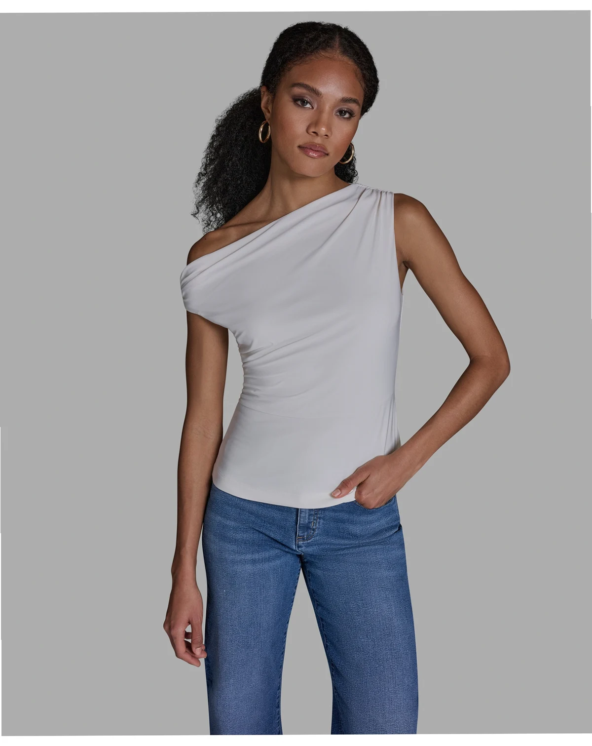 Women's Sleeveless Ruched Boat Neck Top