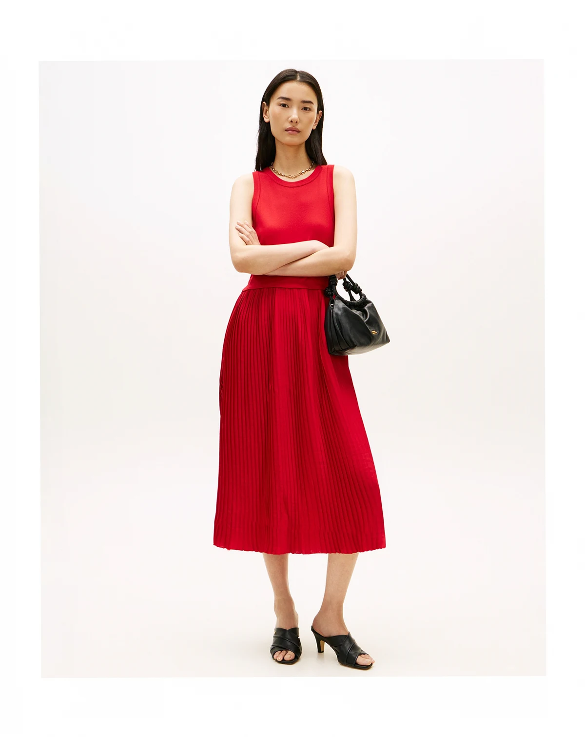Women's Mix Media Pleated Sleeveless Midi Dress