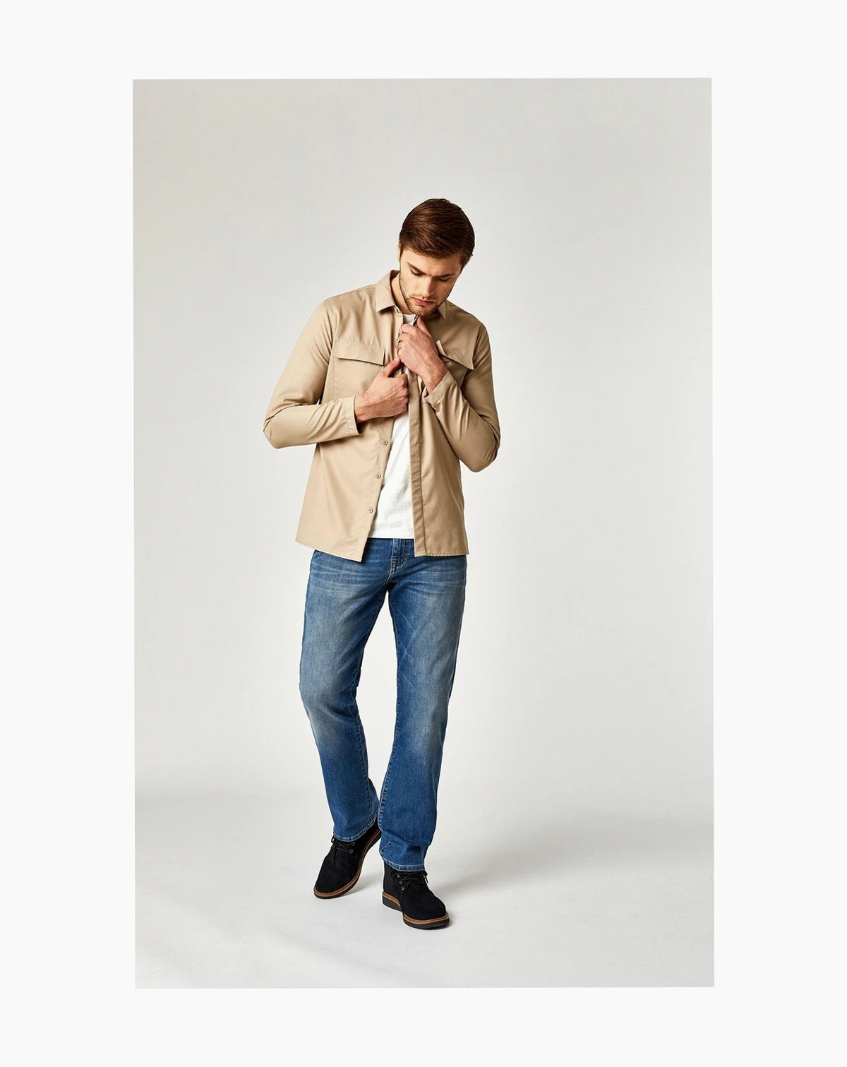 Men's Myles Straight Leg in Mid Shaded Williamsburg