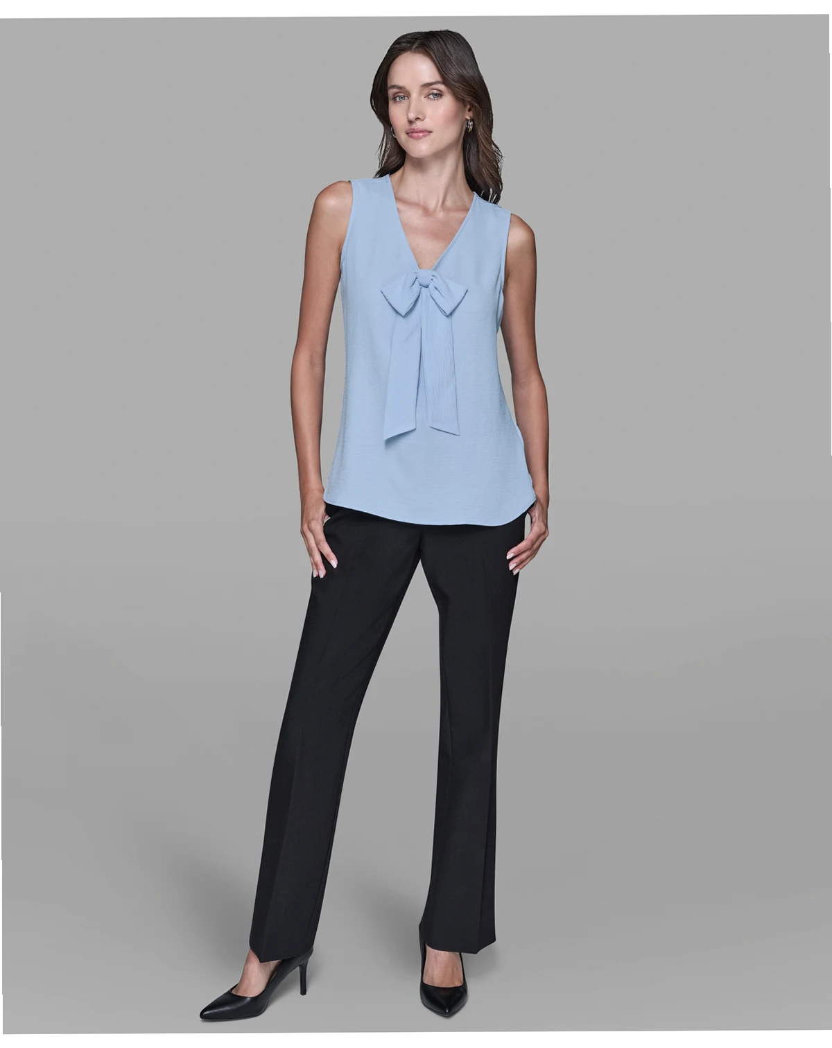 Women's Sleeveless V-Neck Bow Detail Top