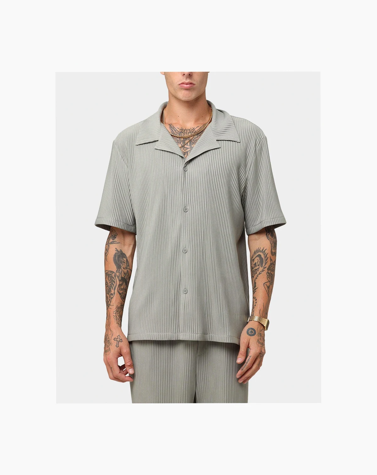 Men's Pleated Button Up Shirt - Olive M