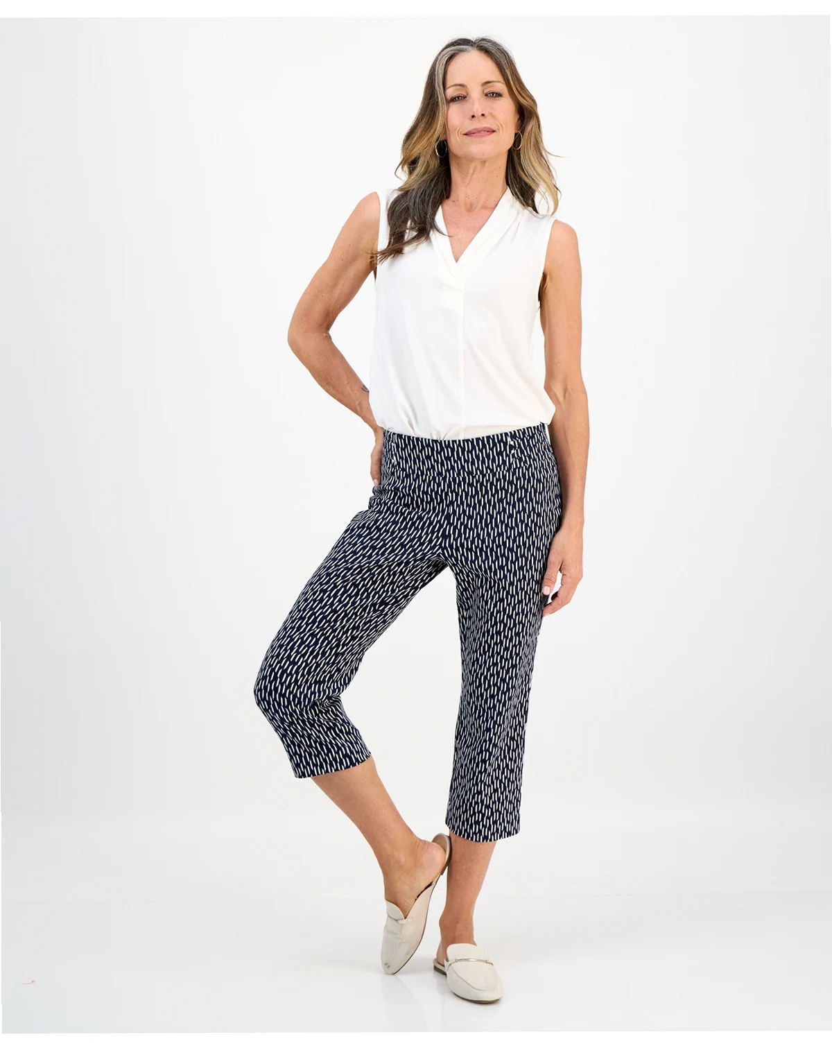 Petite Printed Pull-On Capri Pants, Macy's Exclusive