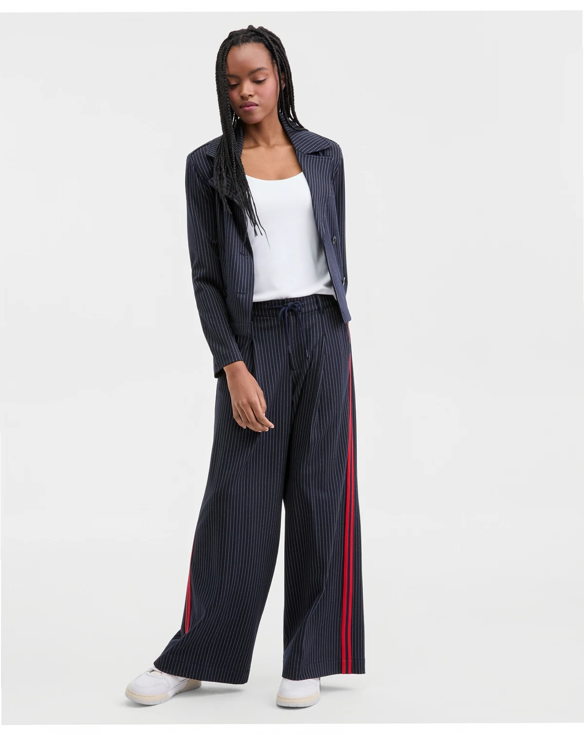 Women's Wide-Leg Pleated Trousers