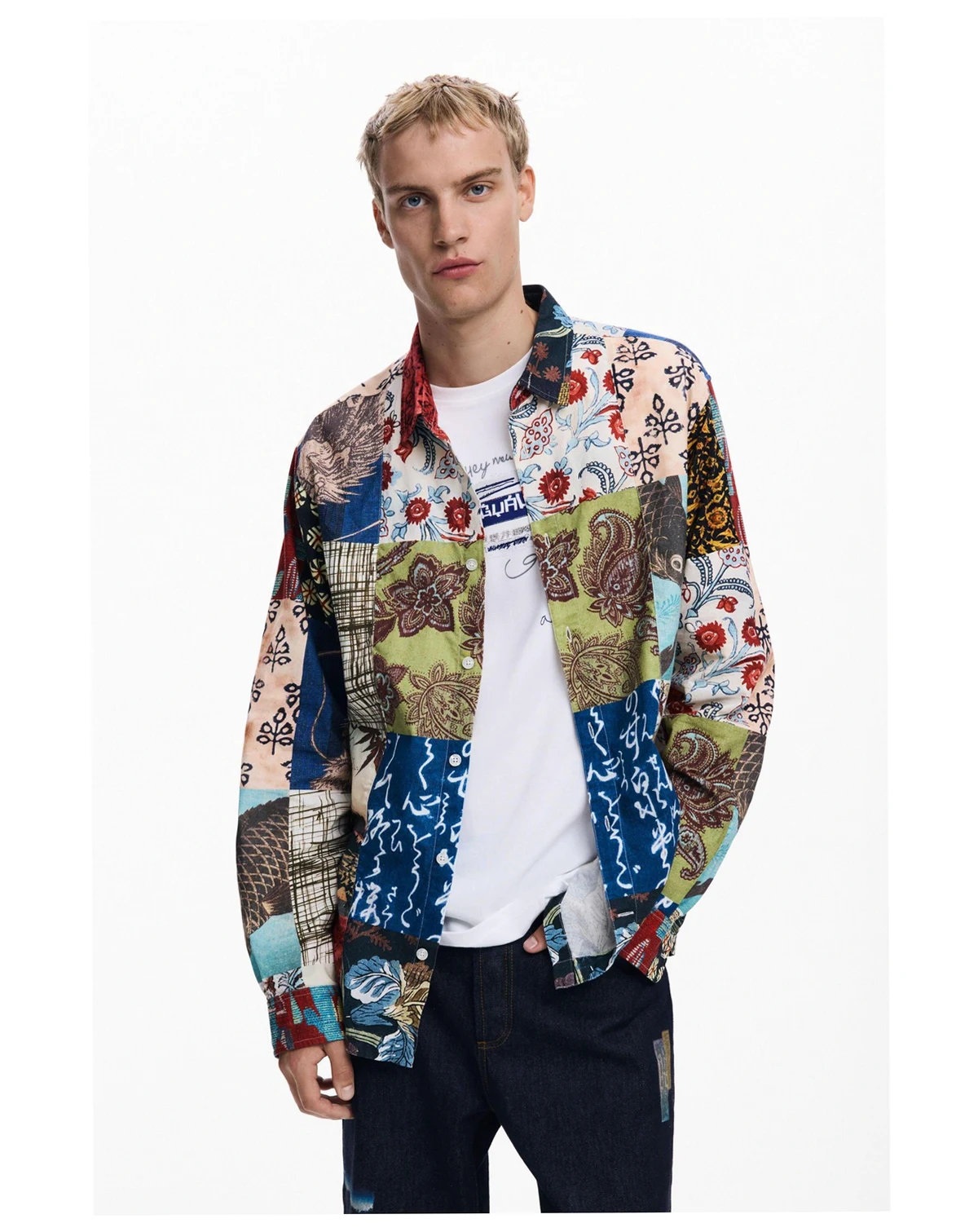 Men's Shirt with fish patch effect