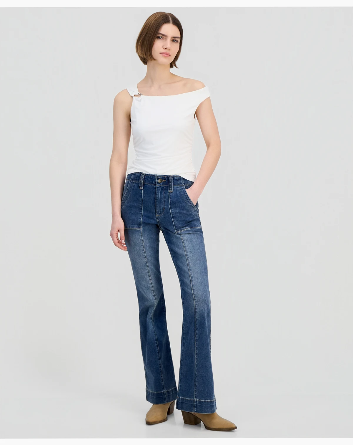 Juniors' High-Rise Flare Jeans