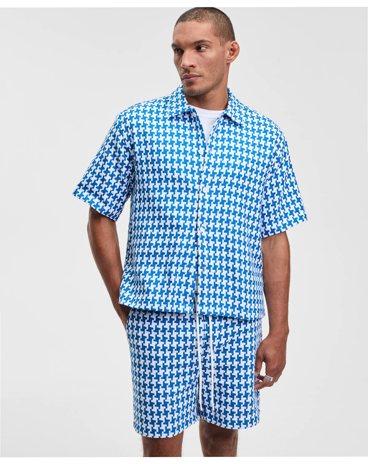 Men's Relaxed Fit Short Sleeve Yarn-Dyed Geo Button-Front Shirt, Macy's Exclusive