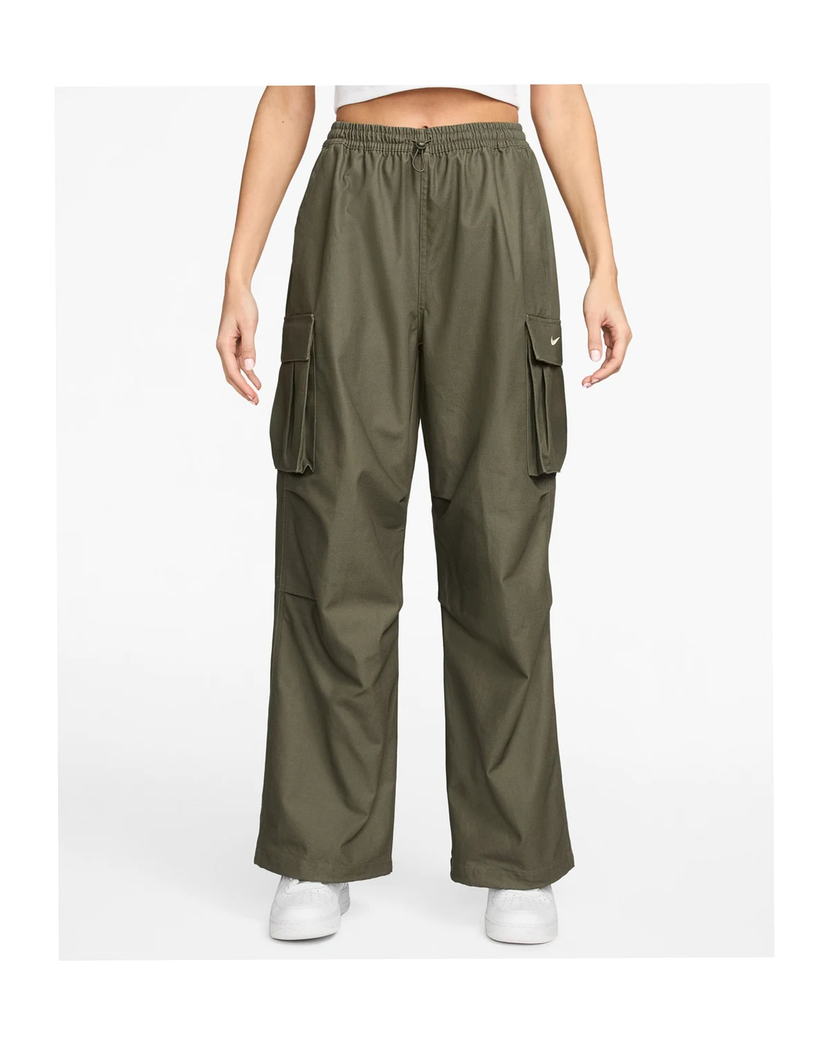 Sportswear Women's Loose Mid-Rise Woven Cargo Pants