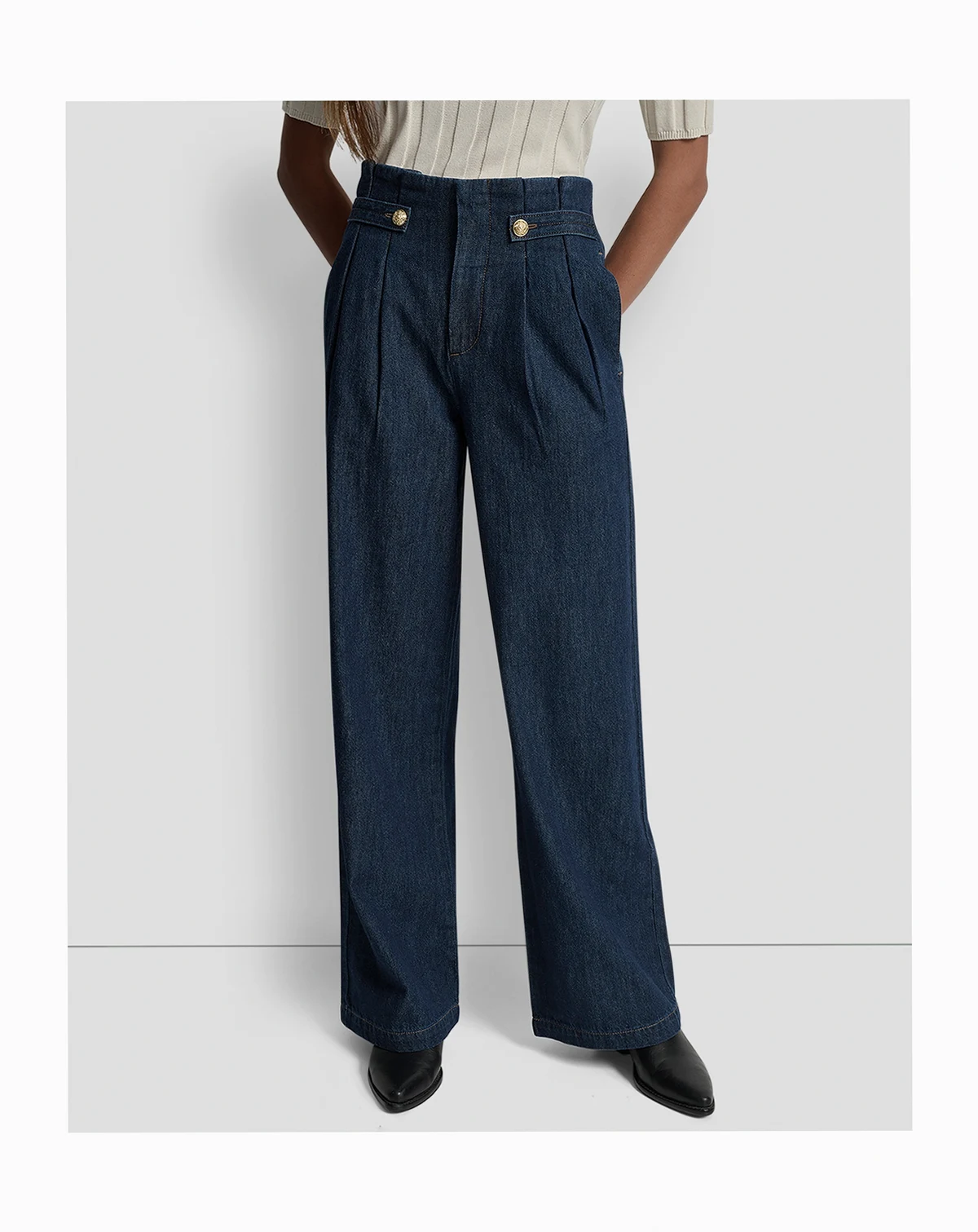 Petite High Rise Pleated Trouser