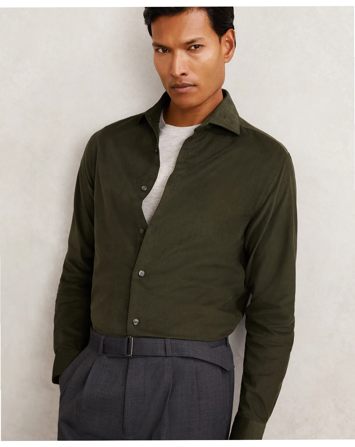 Men's Cotton Corduroy Cutaway-Collar Shirt
