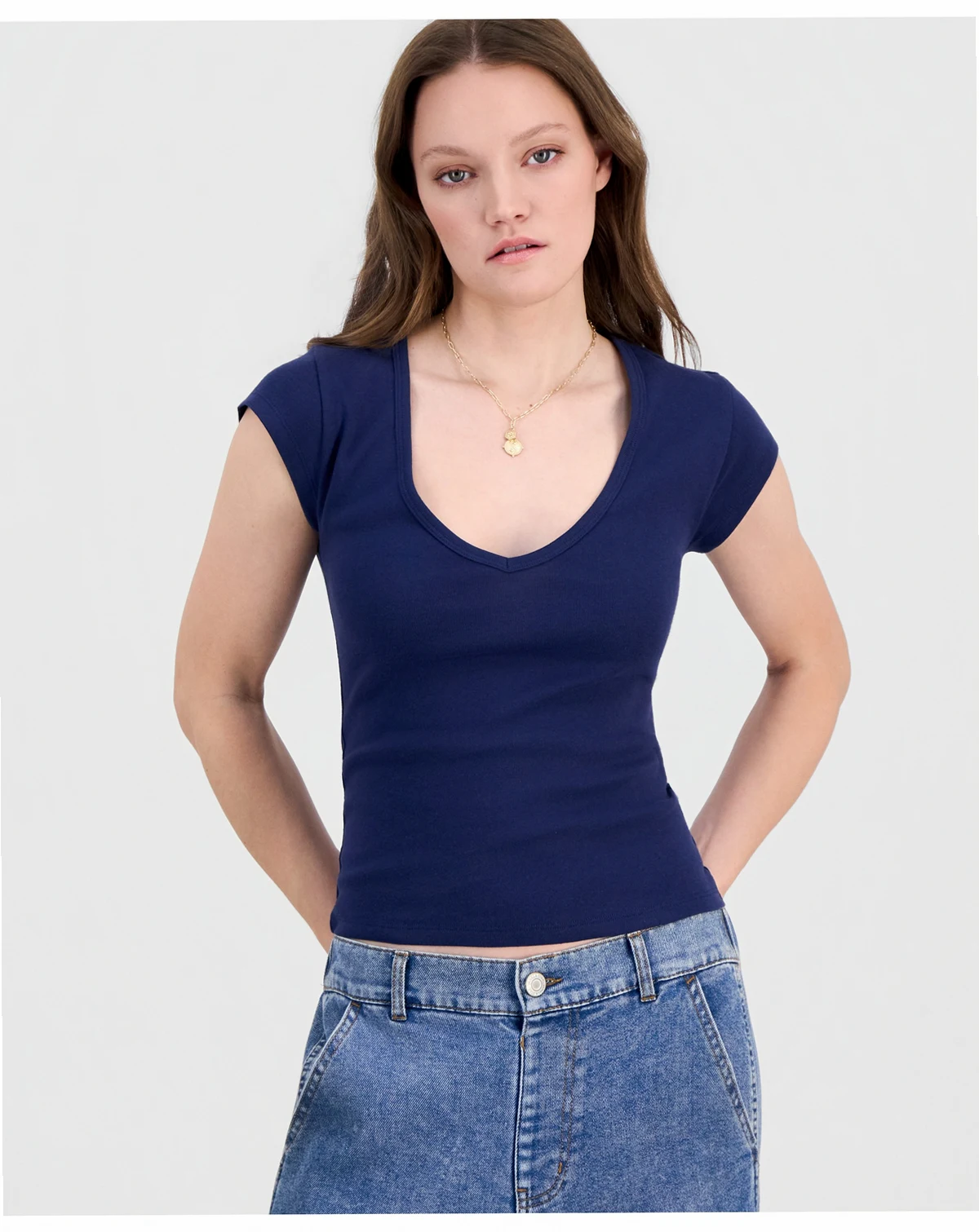 Juniors' V-Neck Cap-Sleeve Cotton T-Shirt