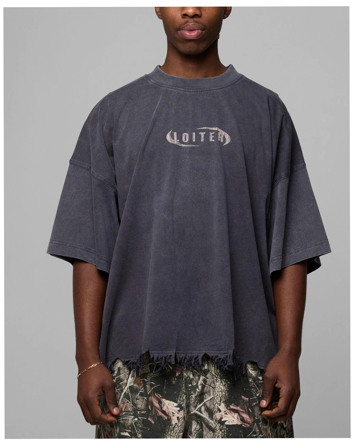 Men's Excalibur Distressed Tee