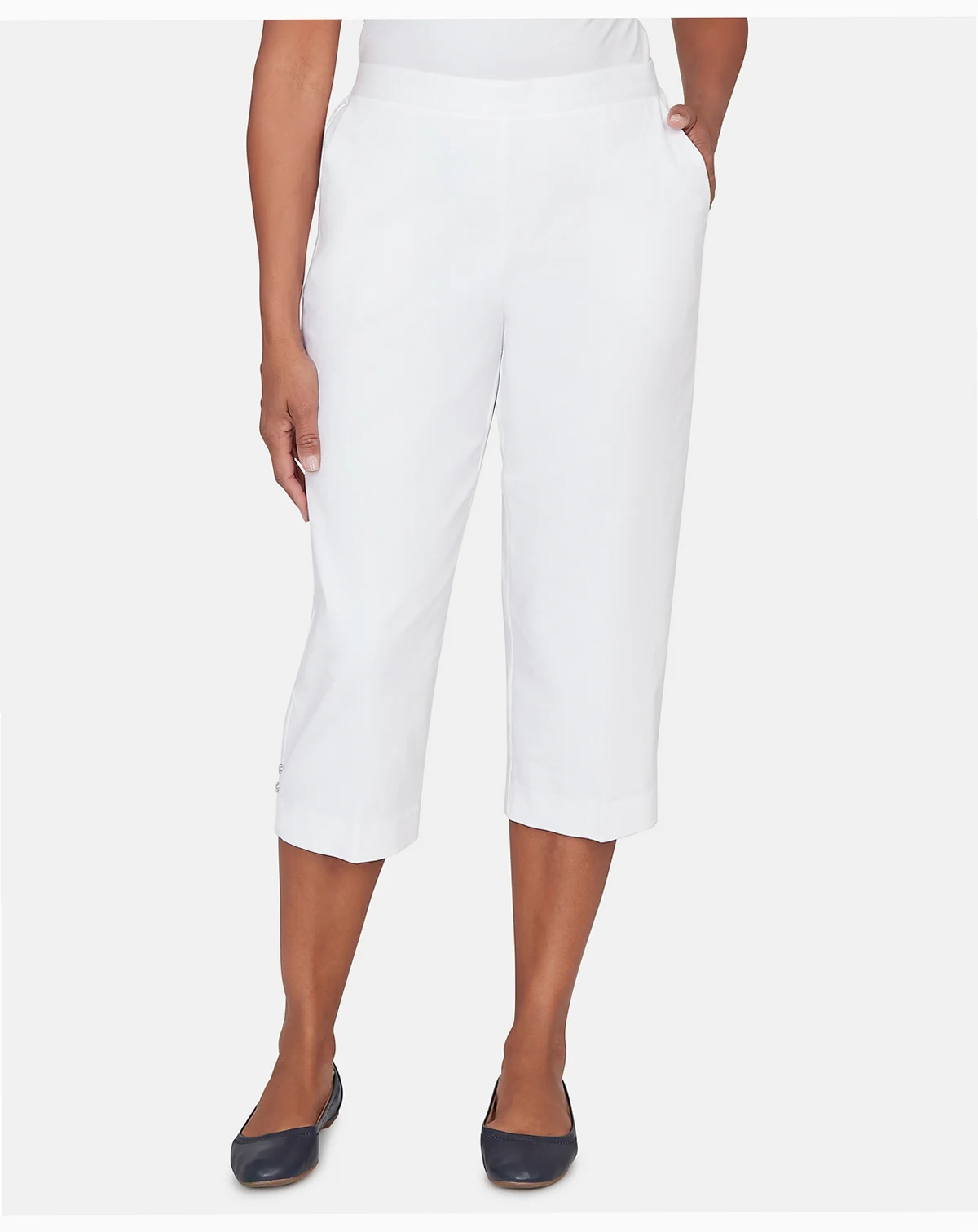 Women's Classic Solid Twill Button Hem Capri Pants