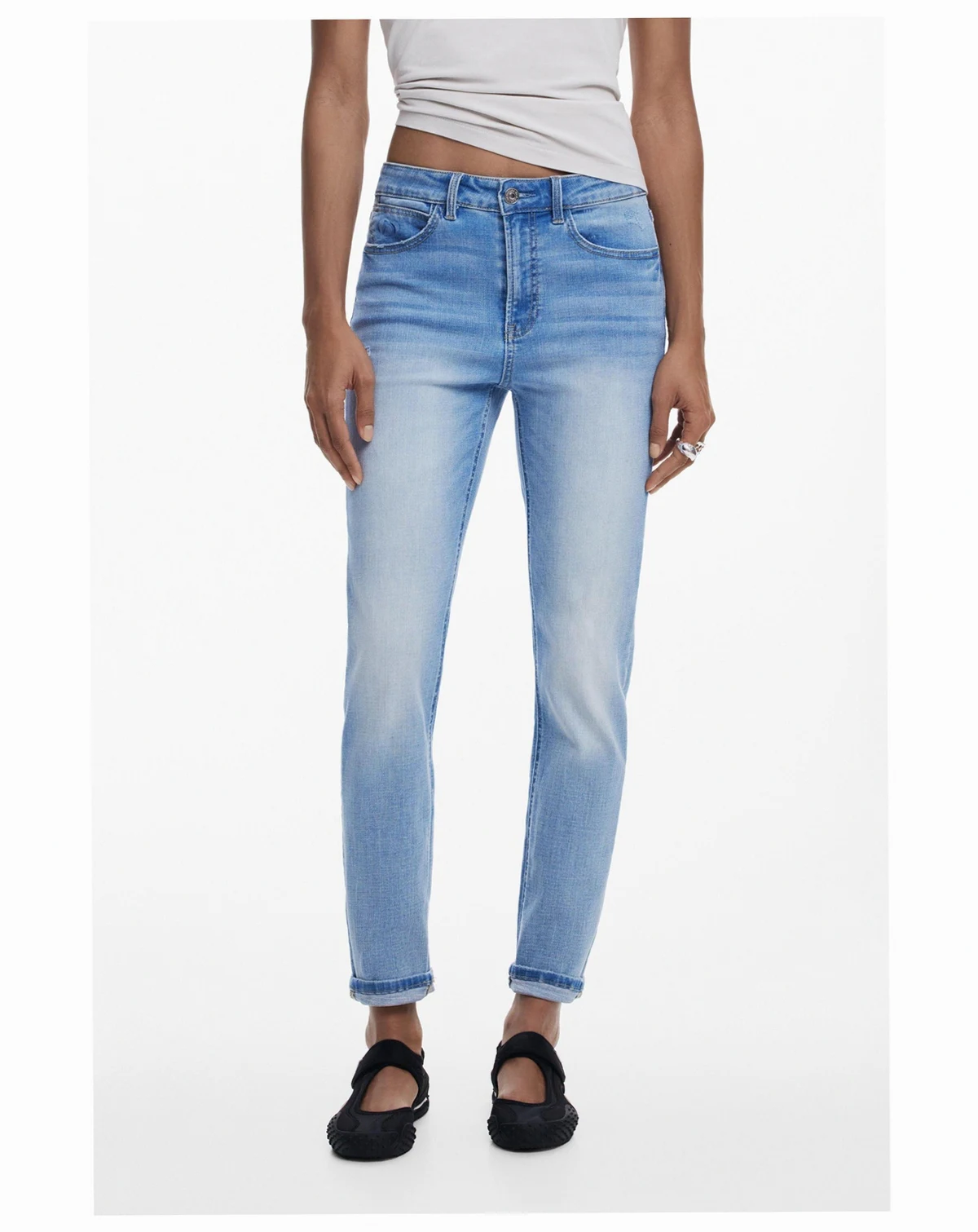 Women's Regular Basic Jeans